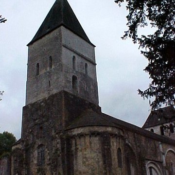 Abbaye Saint-Pierre-ès-Liens de Tourtoirac