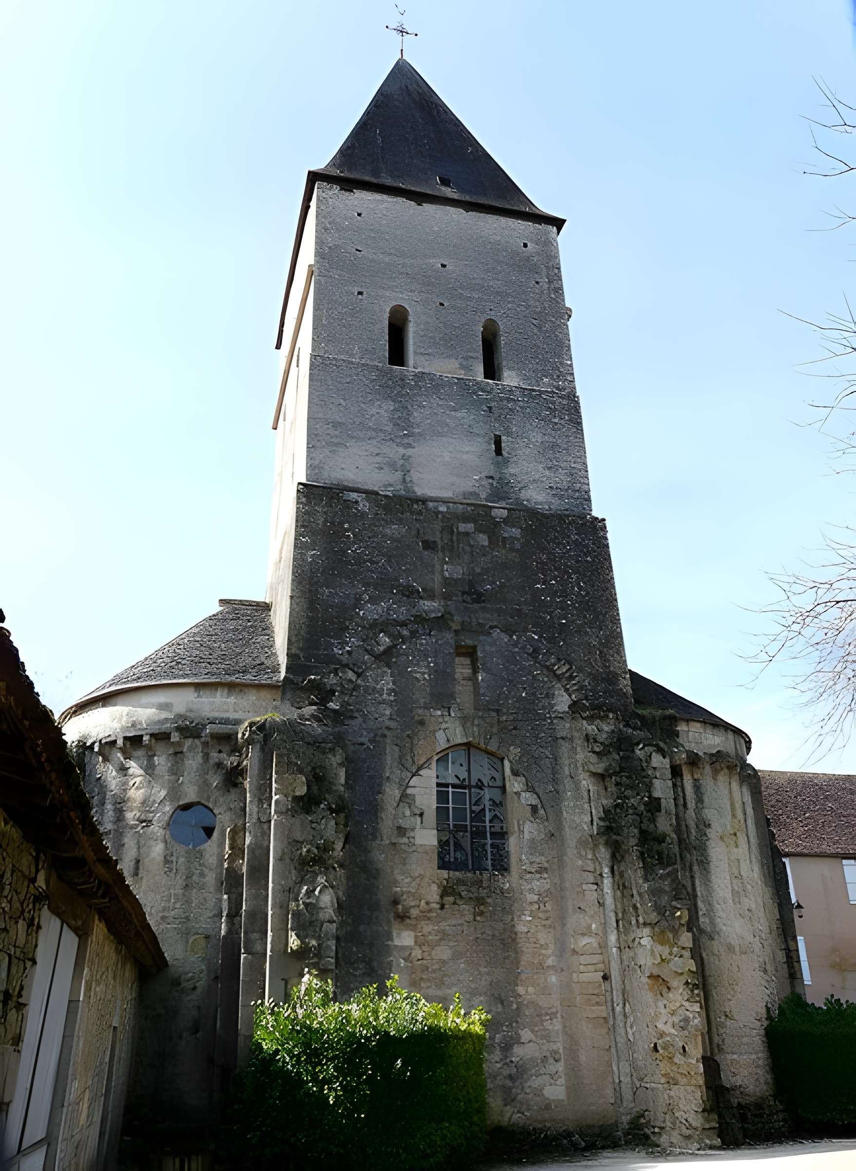 Abbaye Saint-Pierre-ès-Liens de Tourtoirac