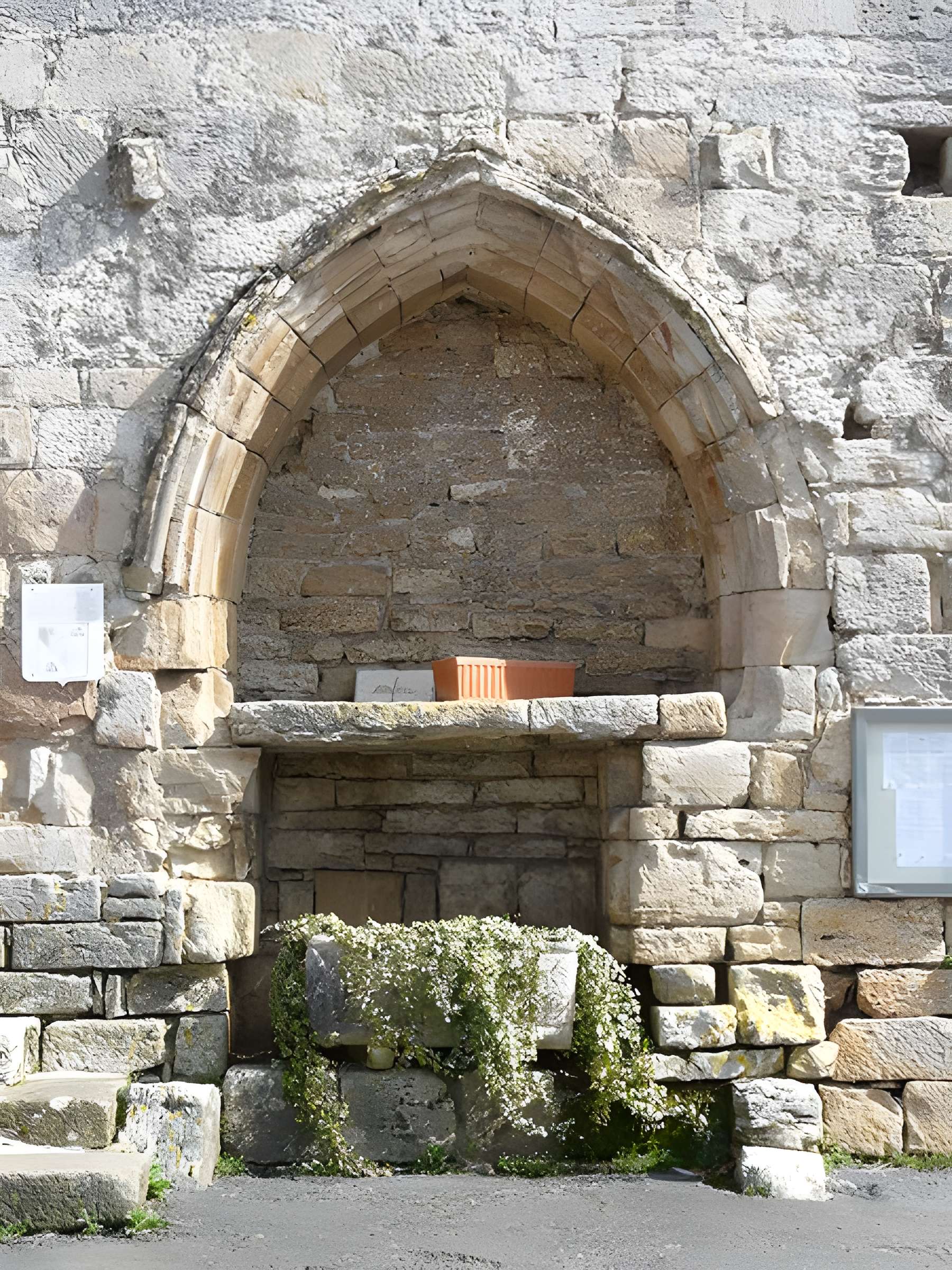 Abbaye Saint-Pierre-ès-Liens de Tourtoirac
