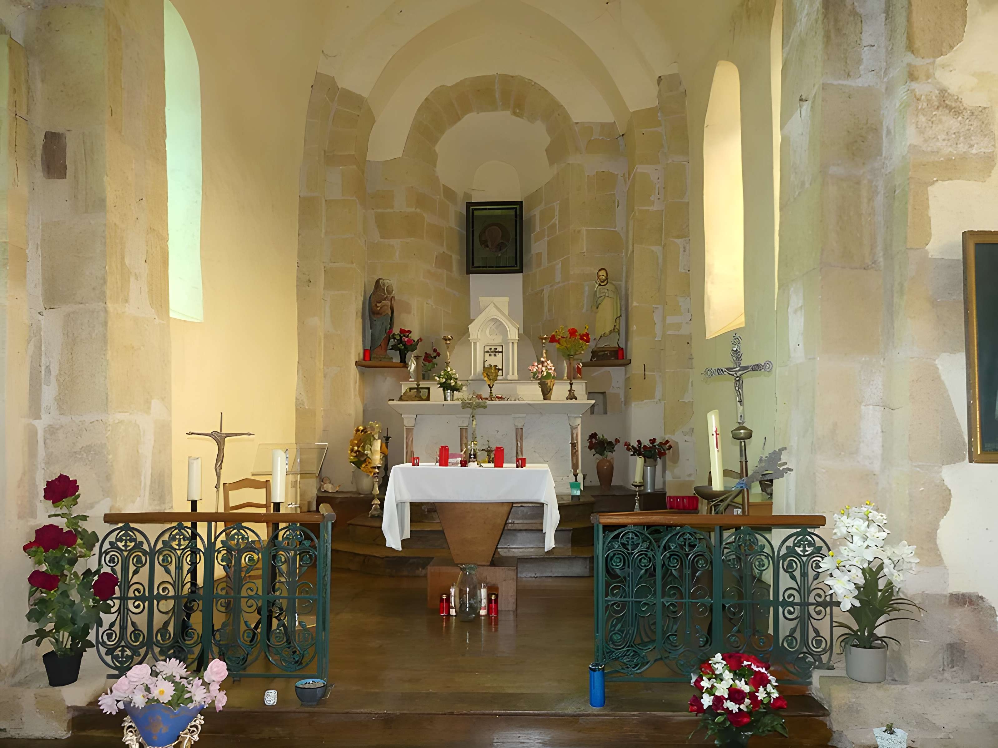 Église Saint-Léger de Sarlande