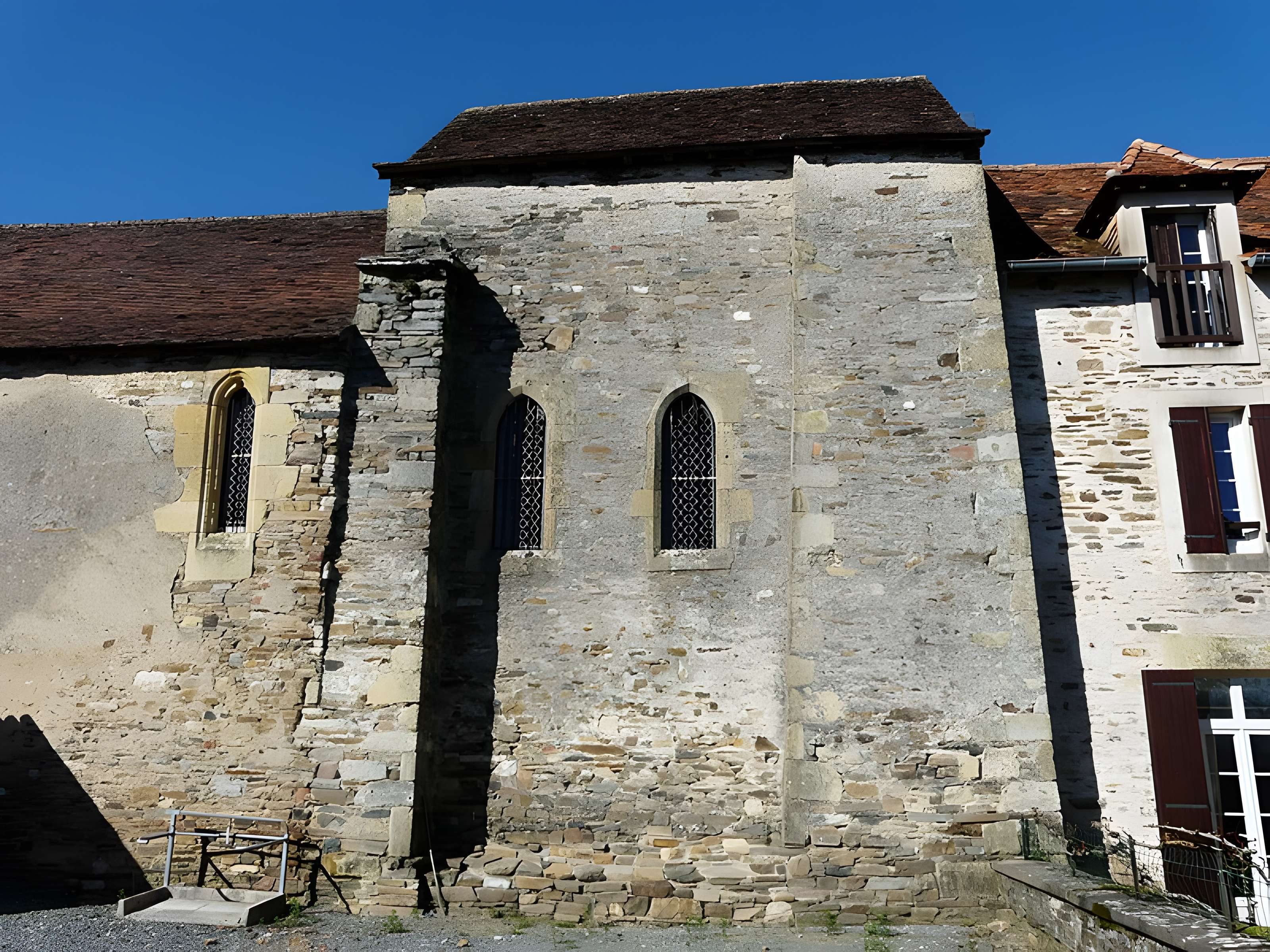 Église Saint-Léger de Sarlande