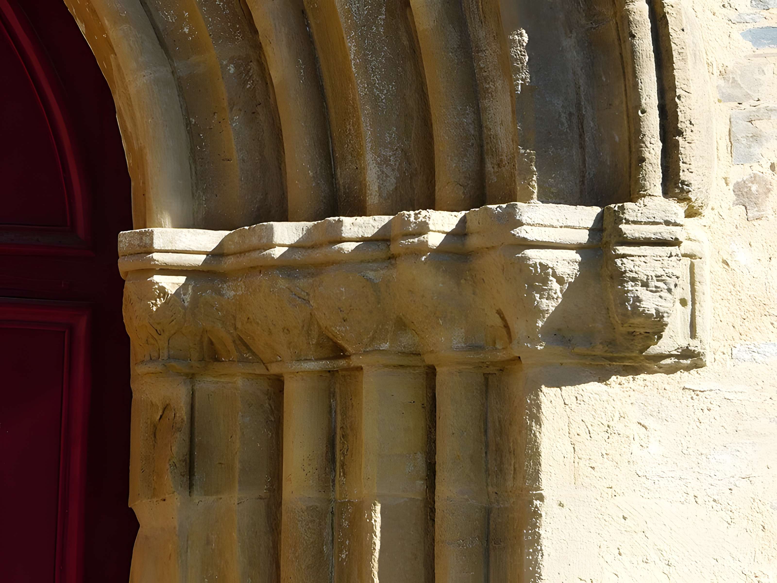 Église Saint-Léger de Sarlande