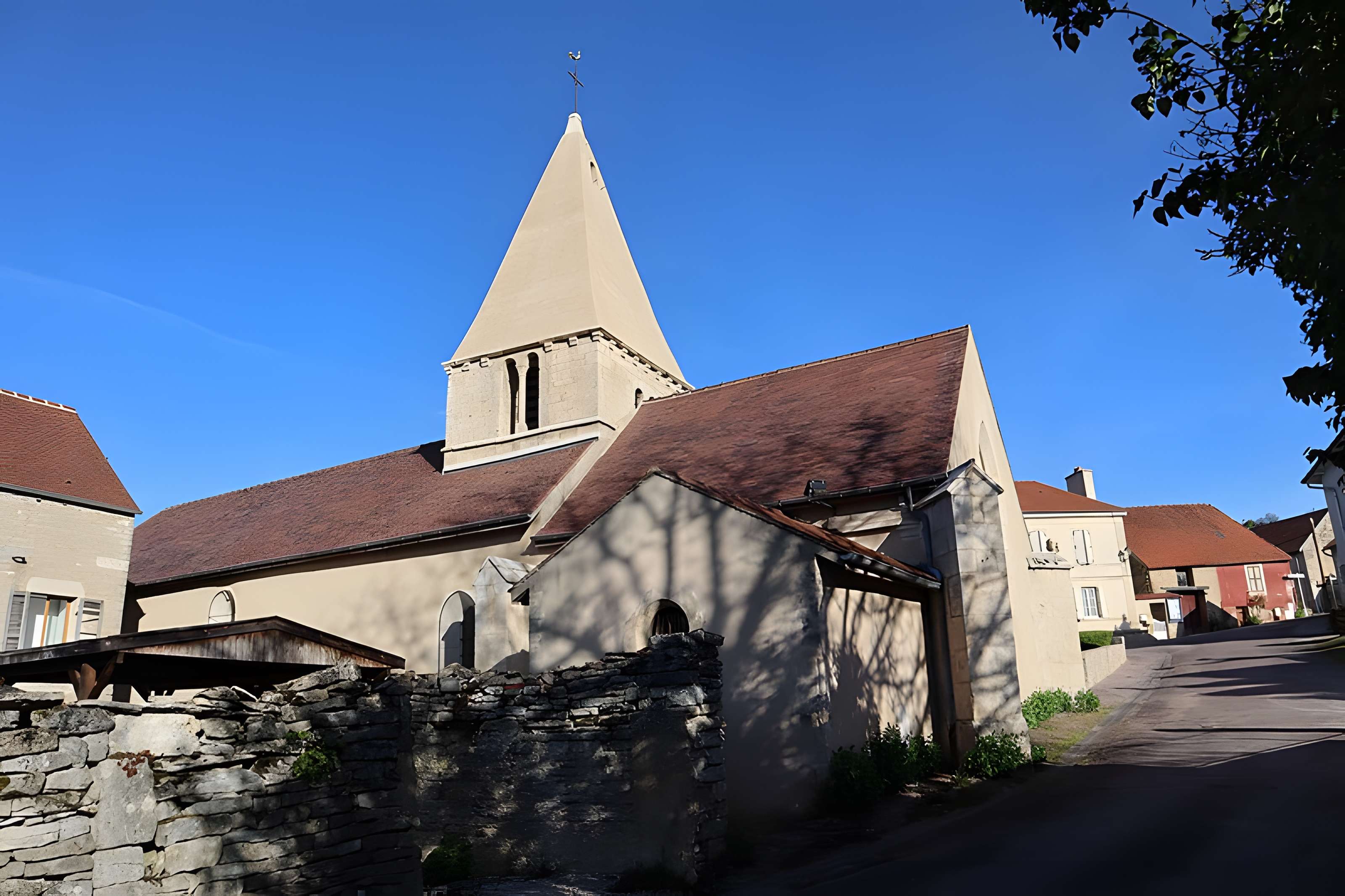 Église Saint-Léger de Thenissey