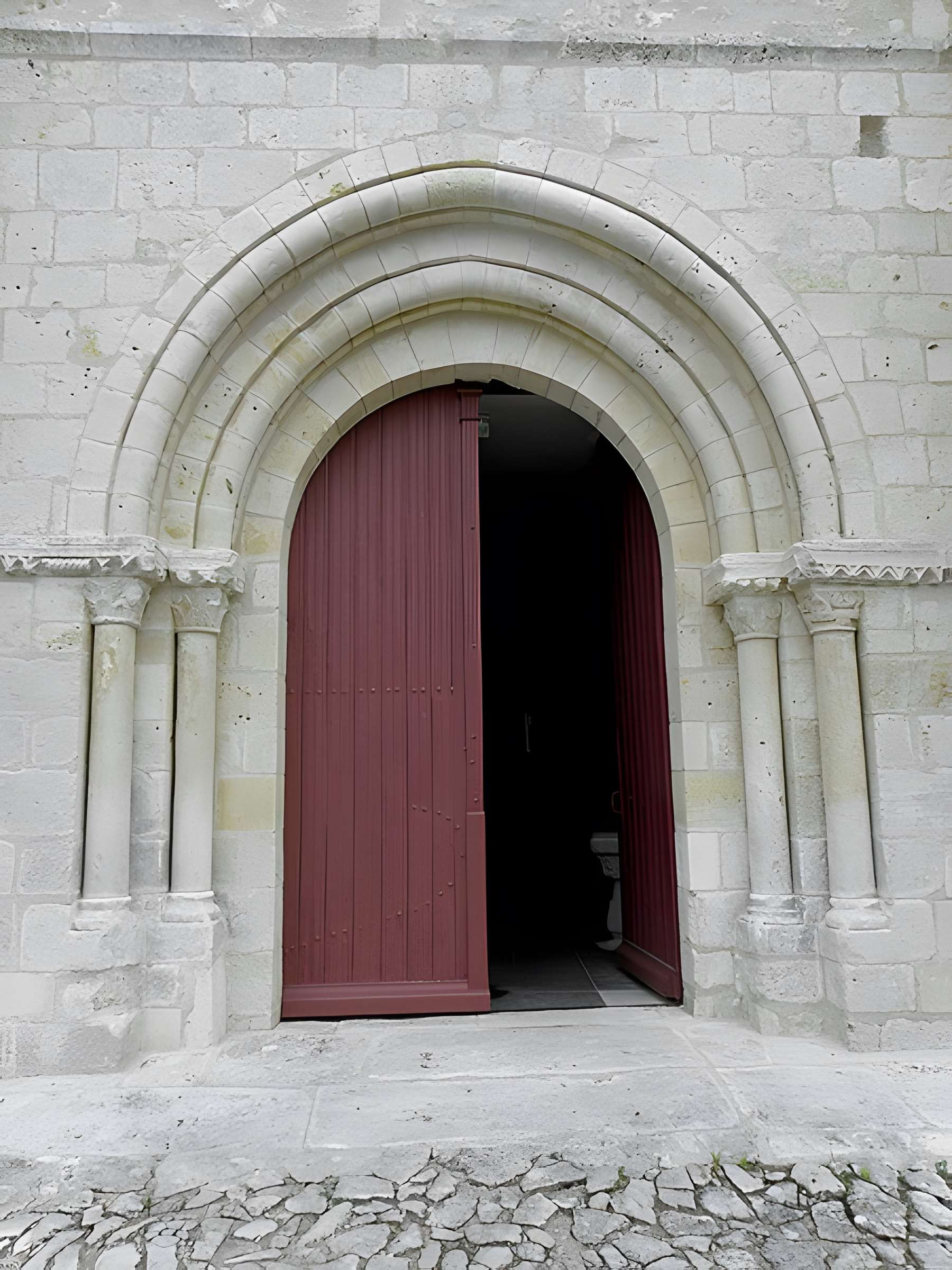 Église Saint-Léger de Virey