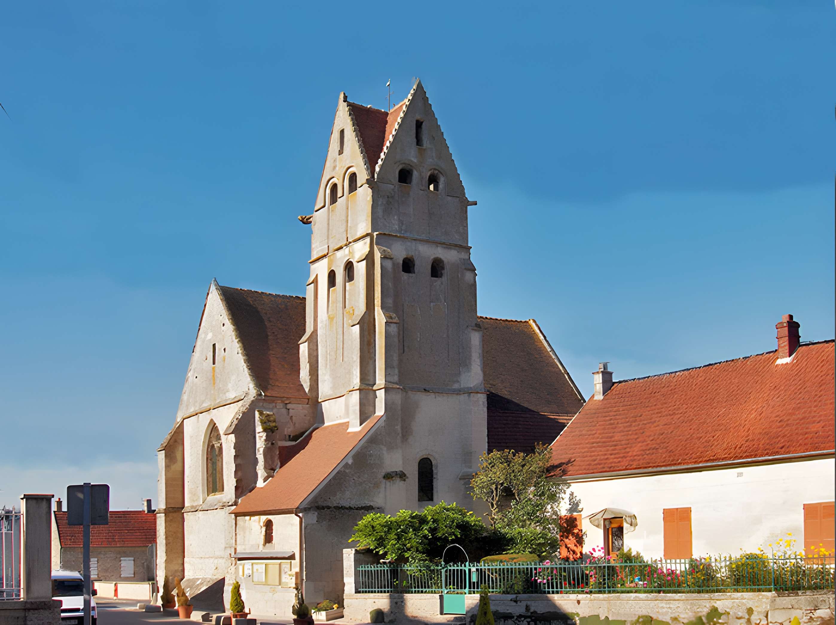 Église Saint-Léger d'Éméville