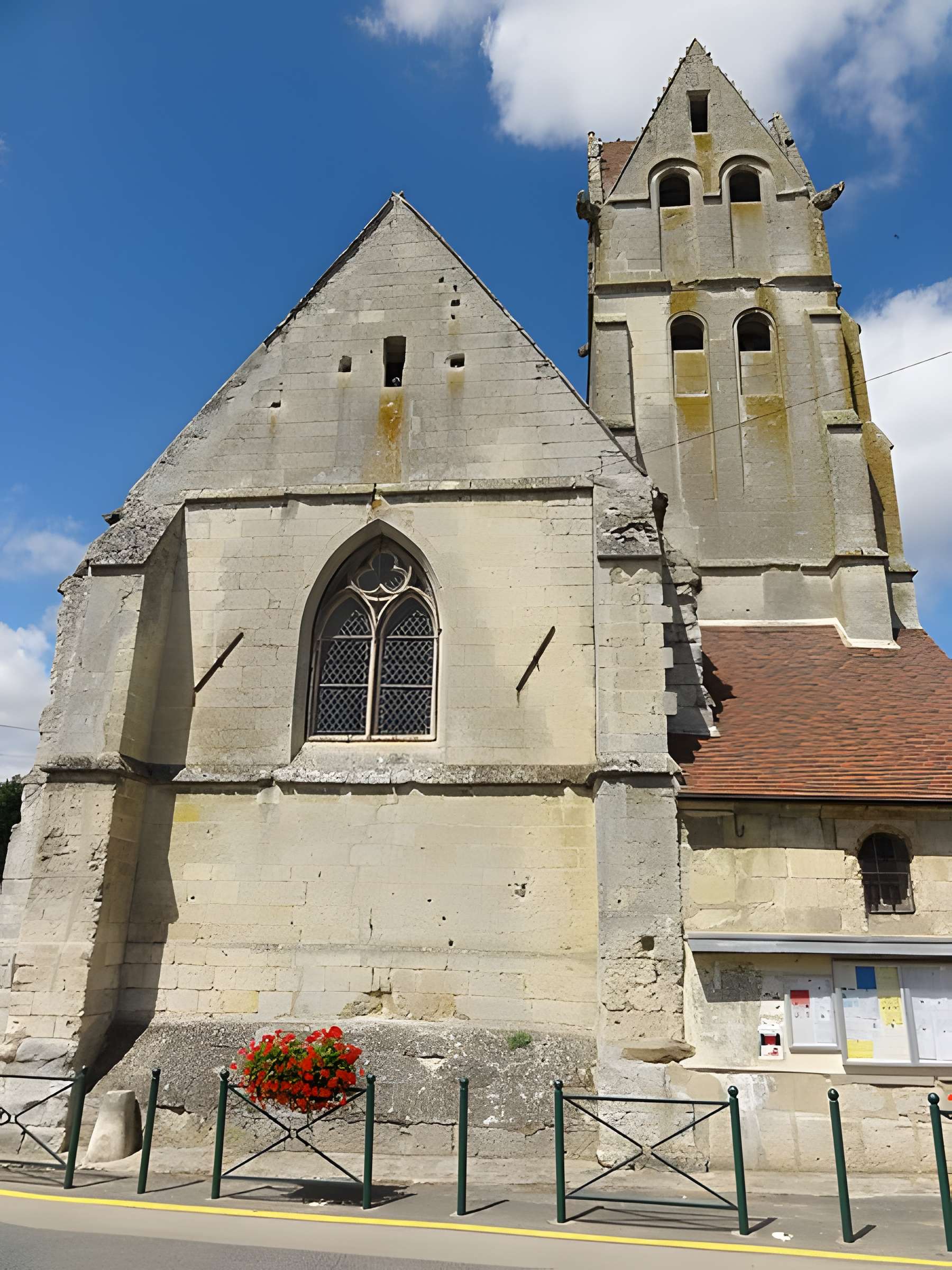 Église Saint-Léger d'Éméville