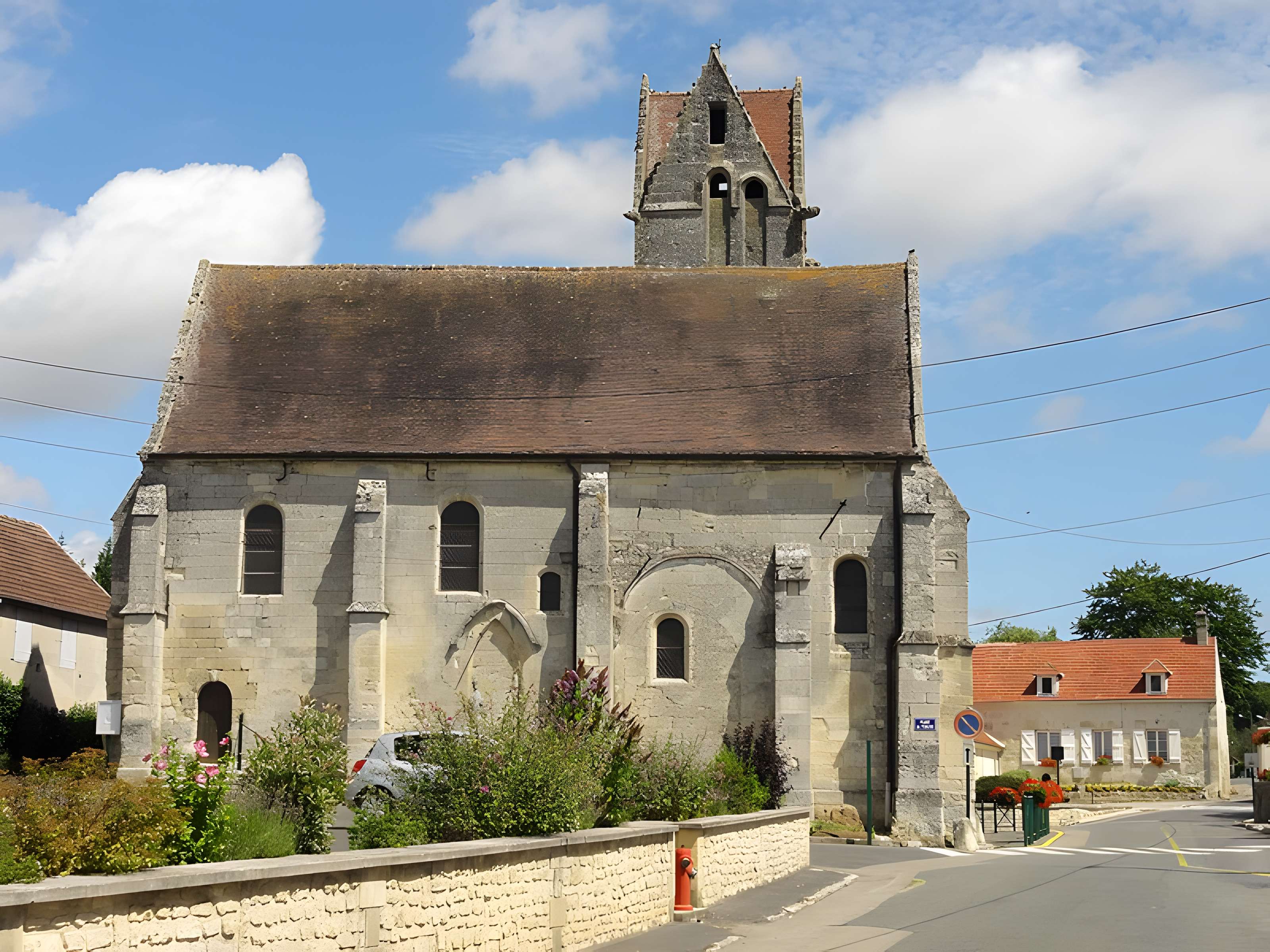 Église Saint-Léger d'Éméville