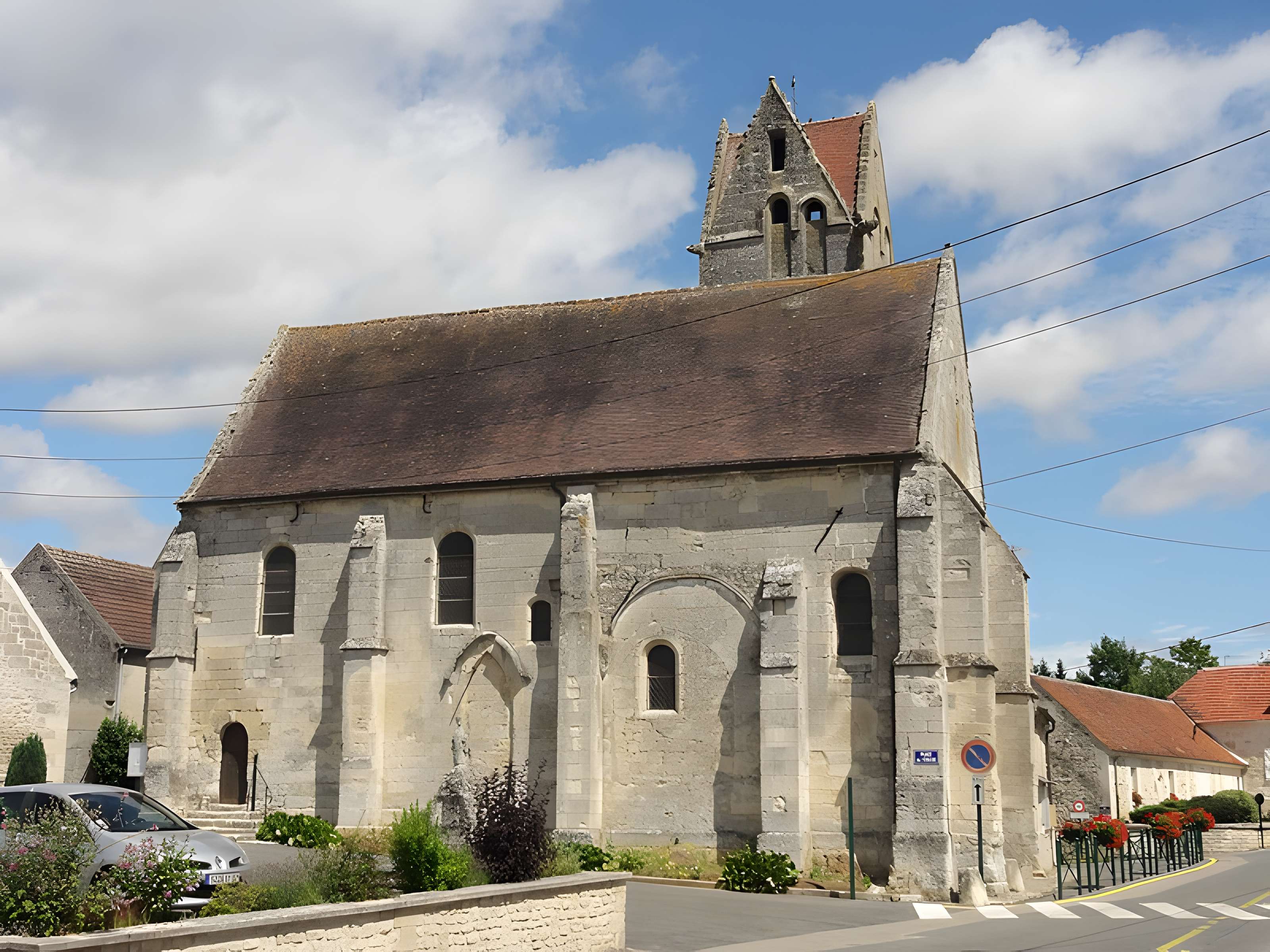 Église Saint-Léger d'Éméville