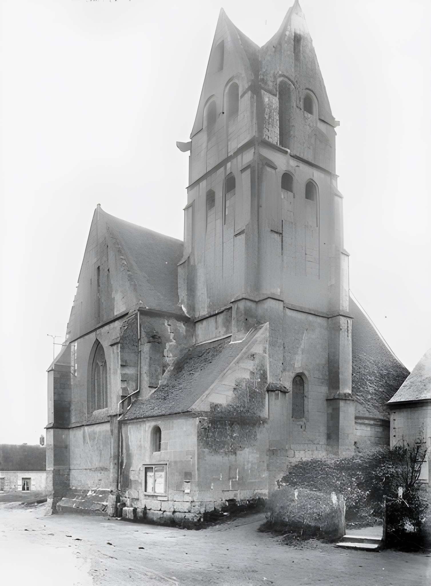 Église Saint-Léger d'Éméville