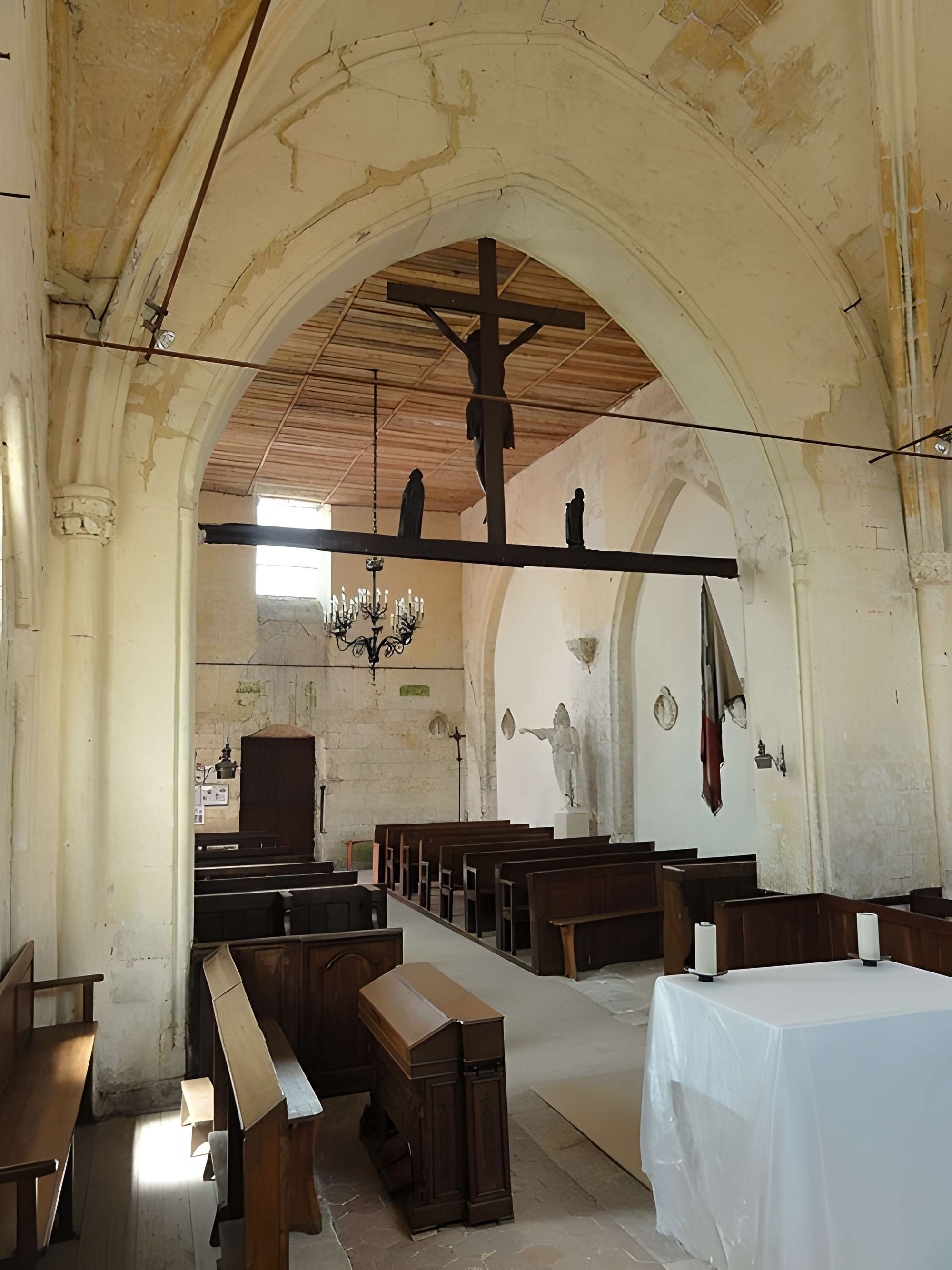 Église Saint-Léger d'Éméville