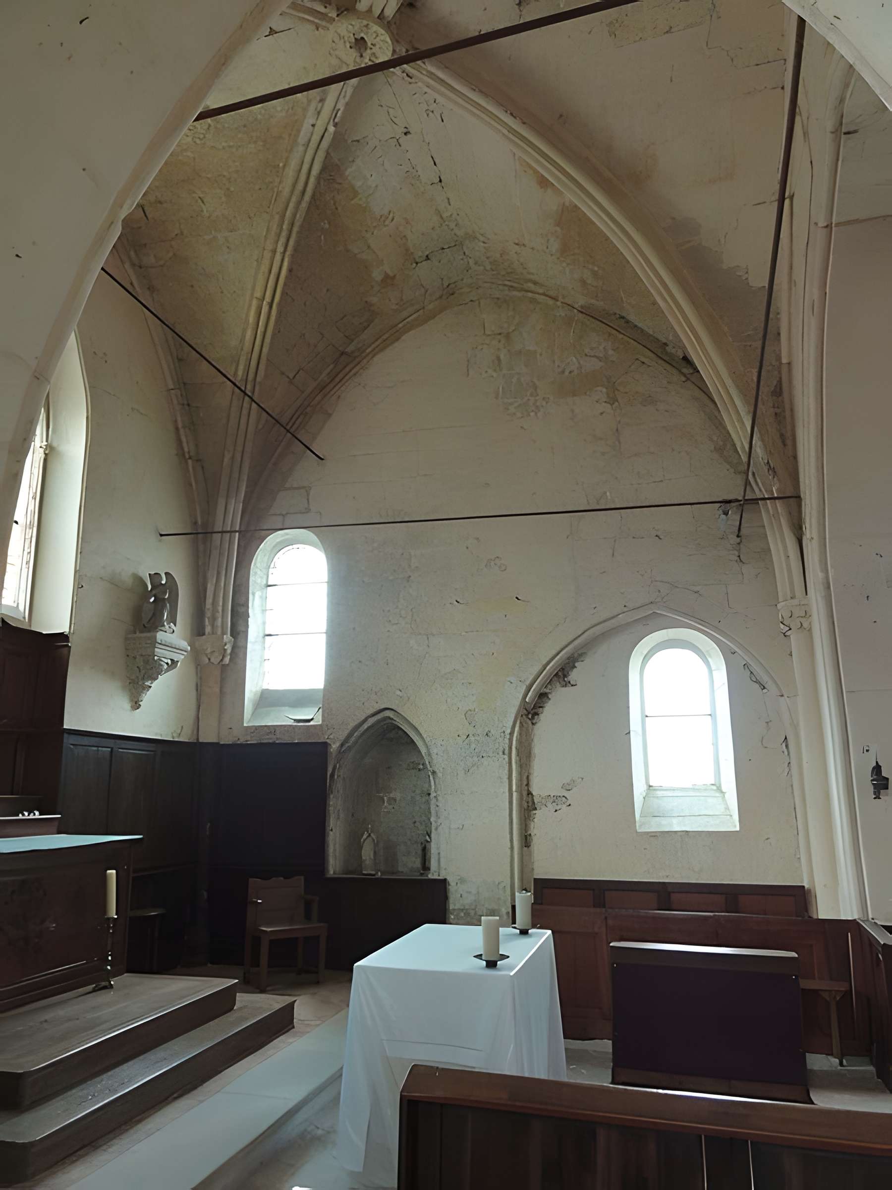 Église Saint-Léger d'Éméville