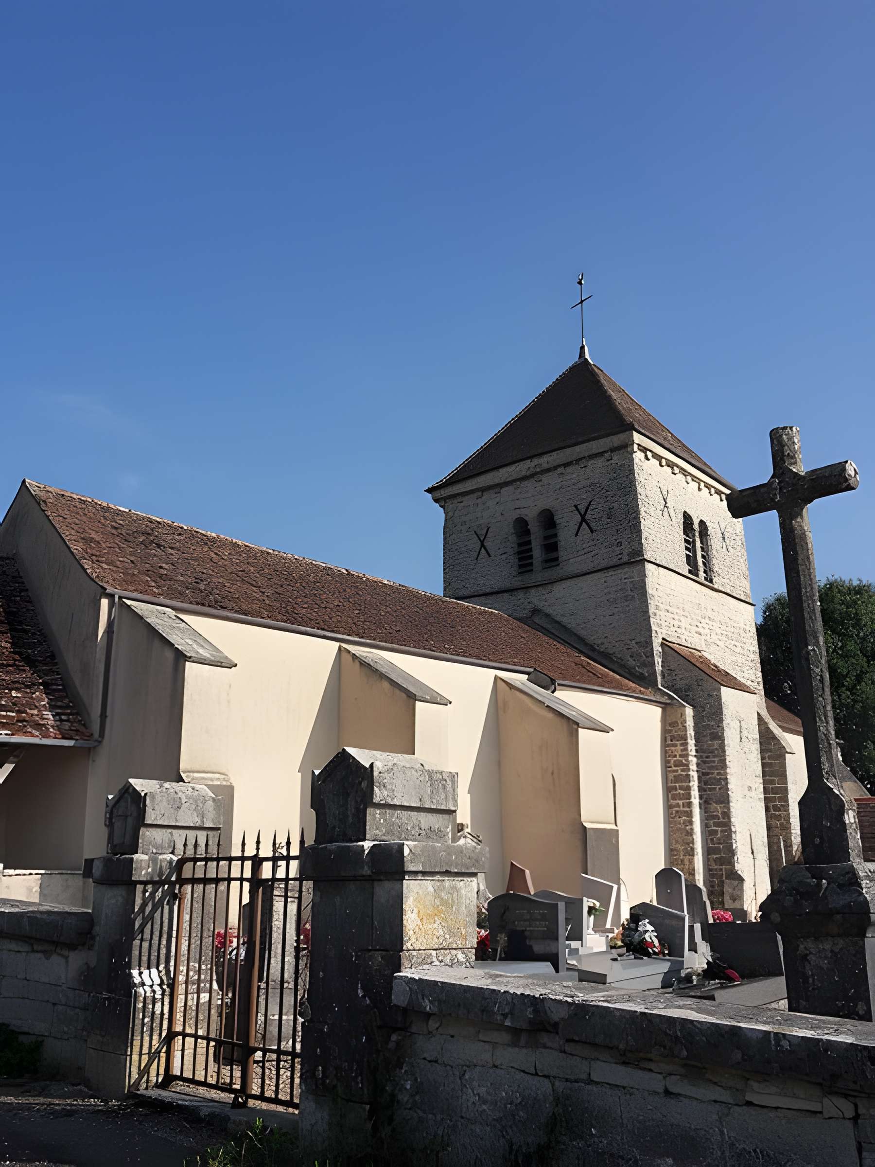 Église Saint-Léger d'Oisilly