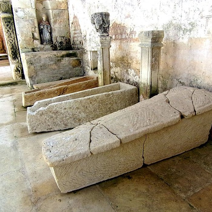 Photo de Église Saint-Léger du Vieux-Bourg