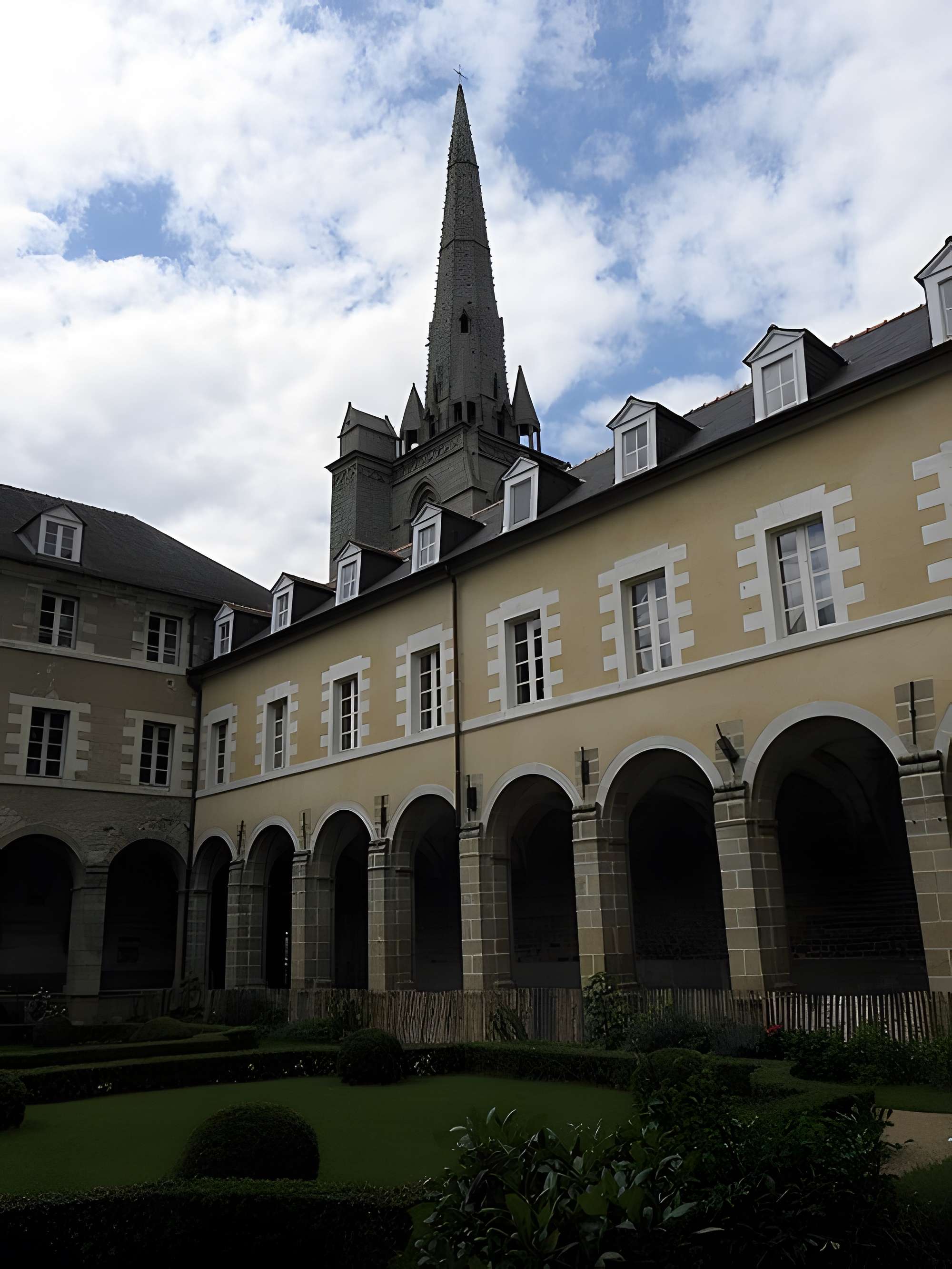 Abbaye Saint-Sauveur de Redon