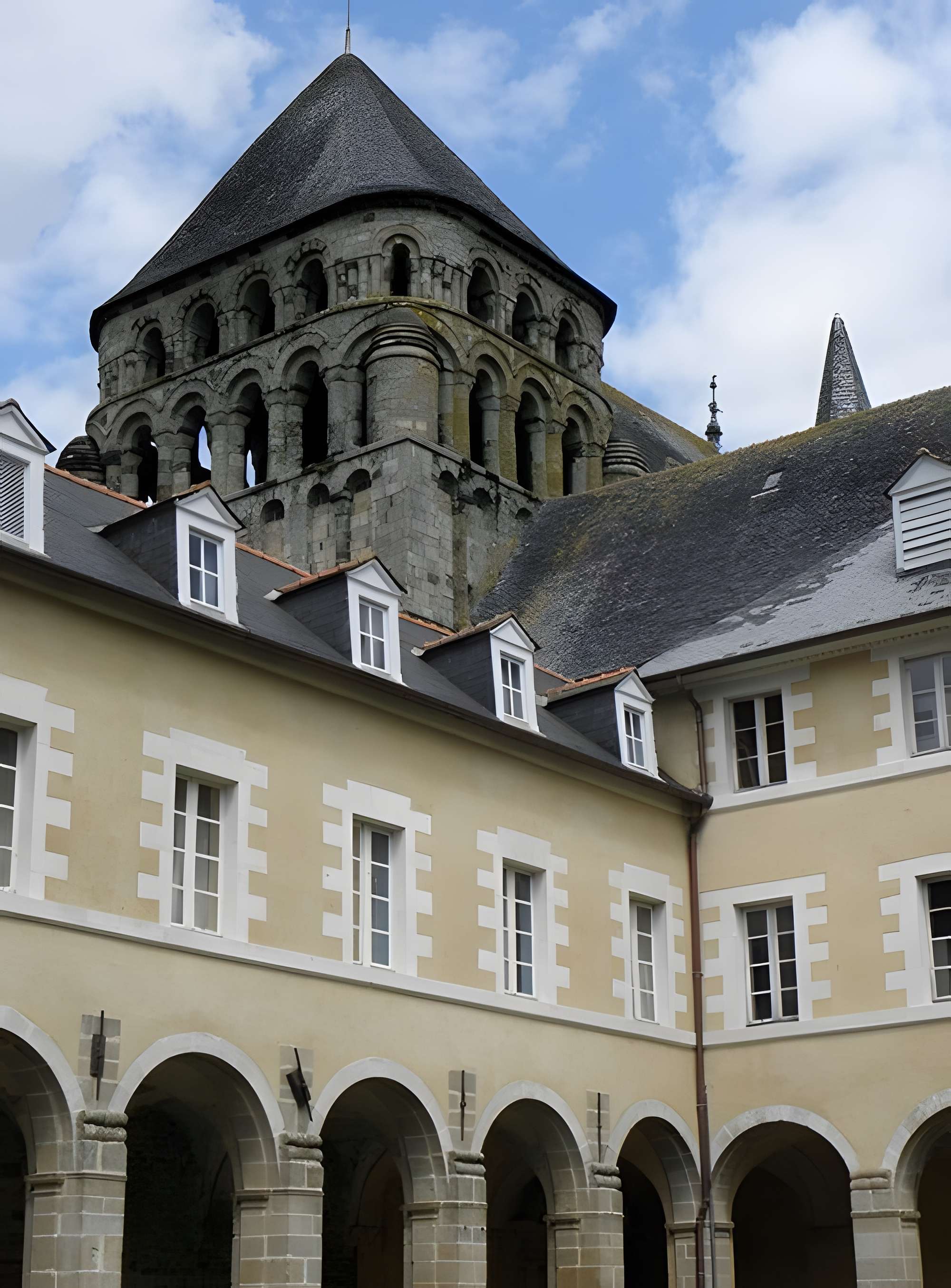 Abbaye Saint-Sauveur de Redon