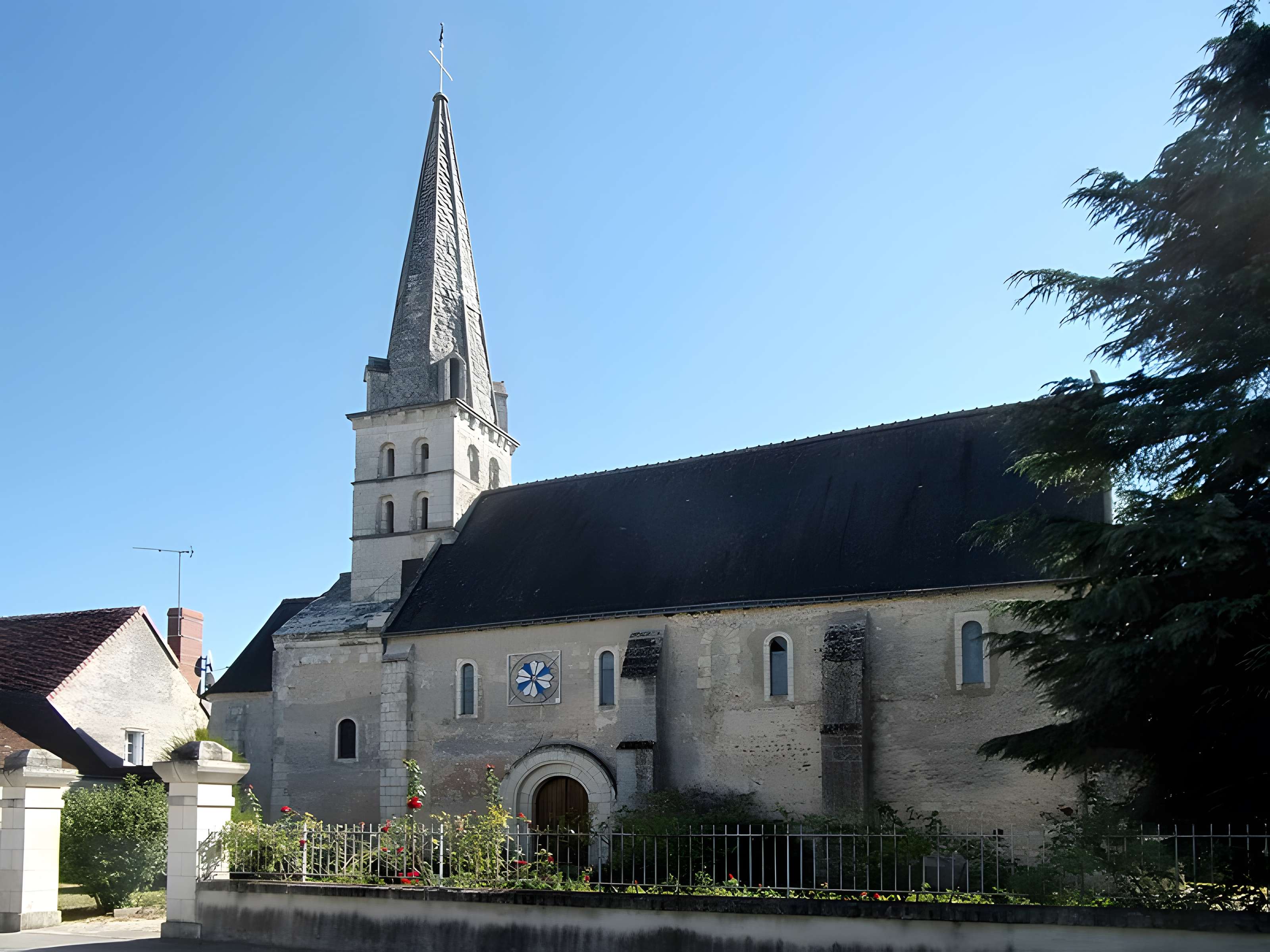 Église Saint-Leubais de Sennevières