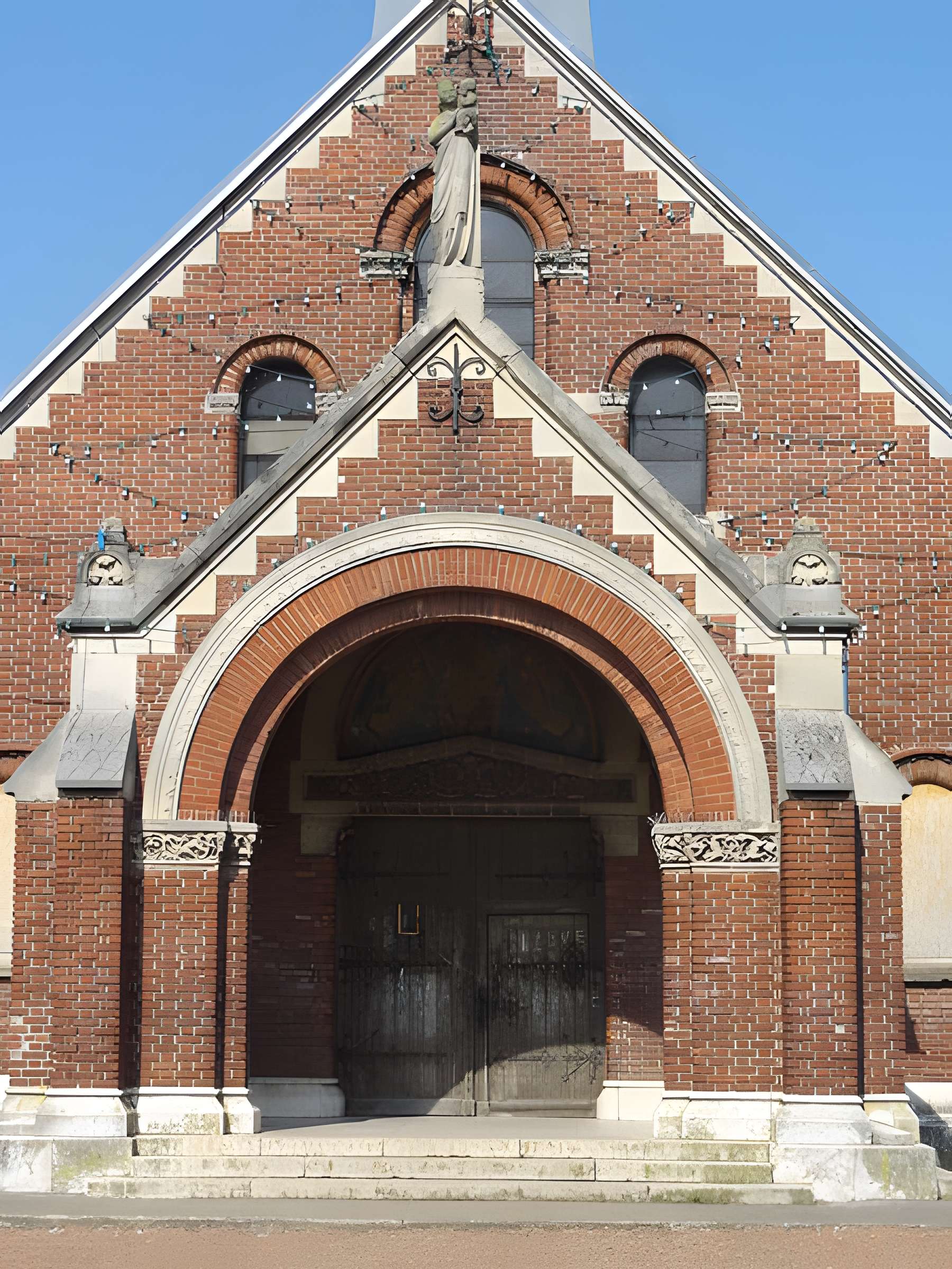 Église Saint-Louis de la cité n° 5 des mines de Béthune