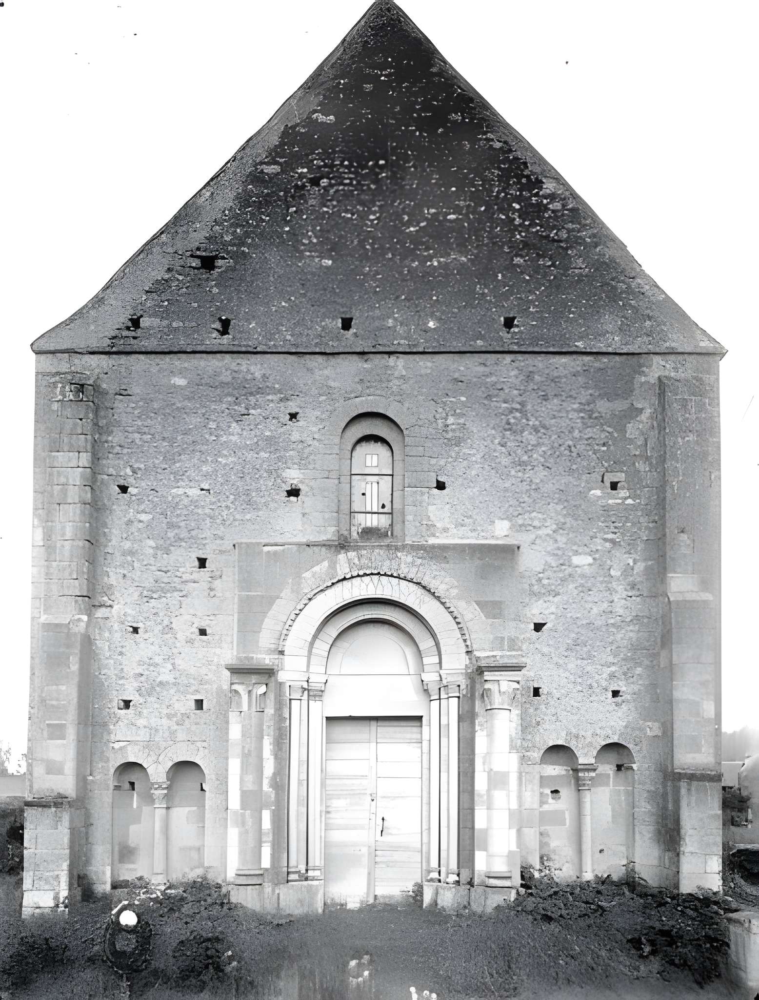 Église Saint-Louis de Montigny-aux-Amognes