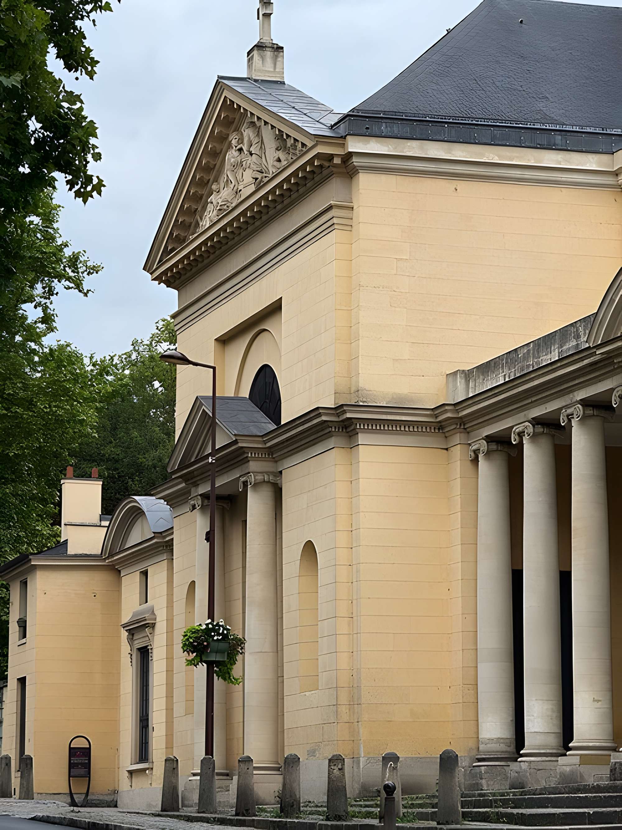 Église Saint-Louis de Port-Marly
