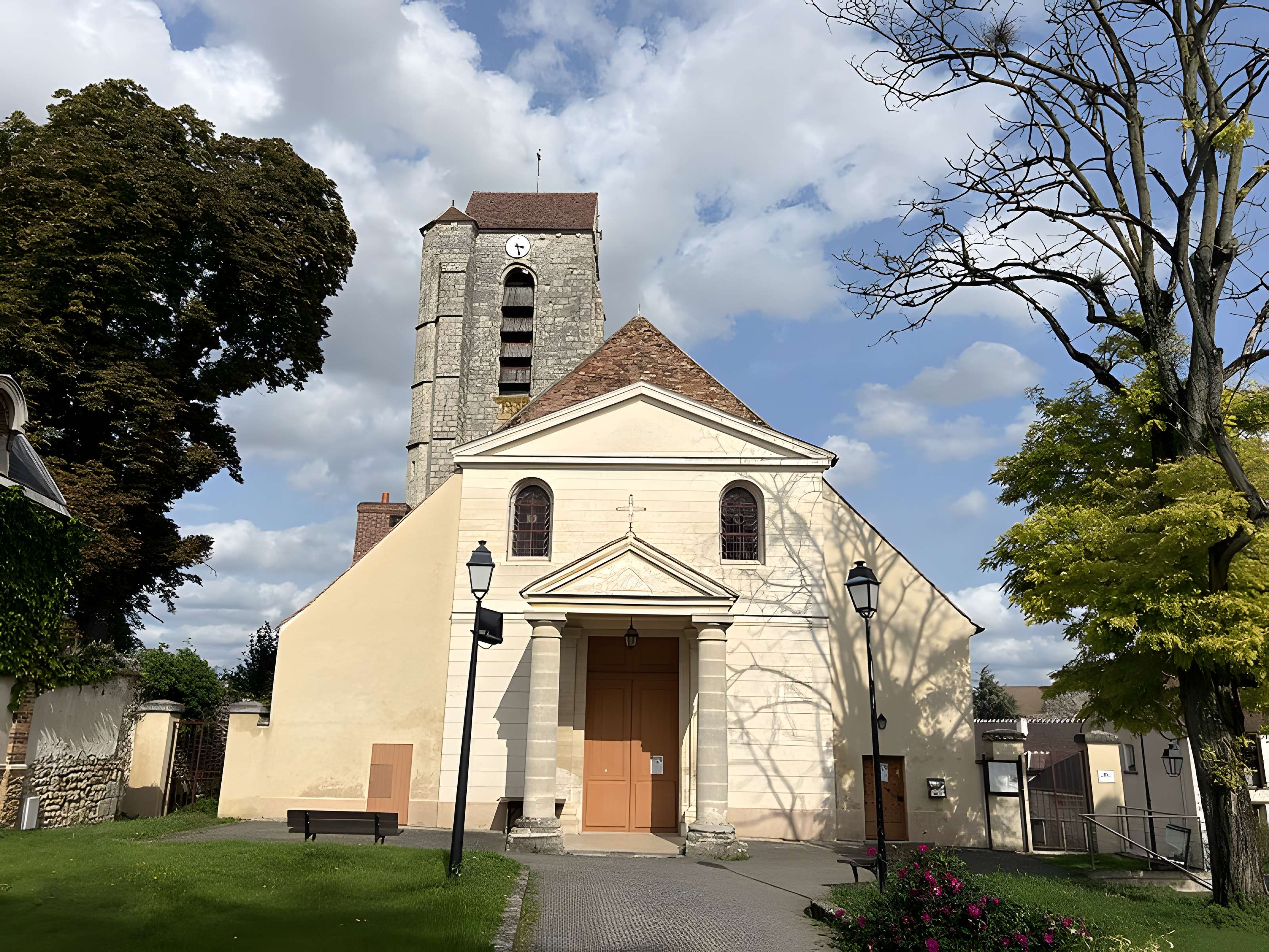 Église Saint-Louis de Servon
