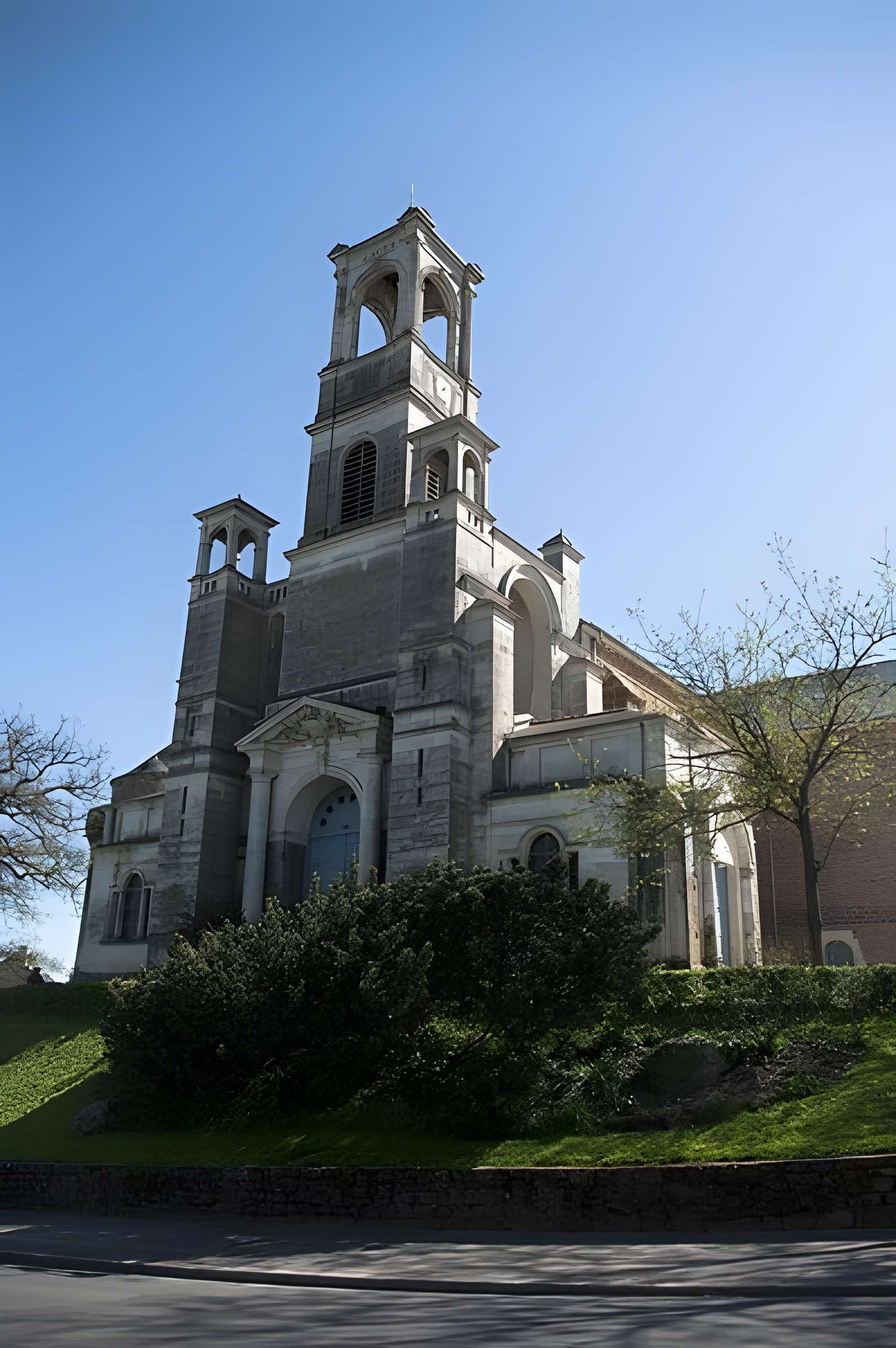 Église Saint-Louis-Marie-Grignion-de-Montfort 