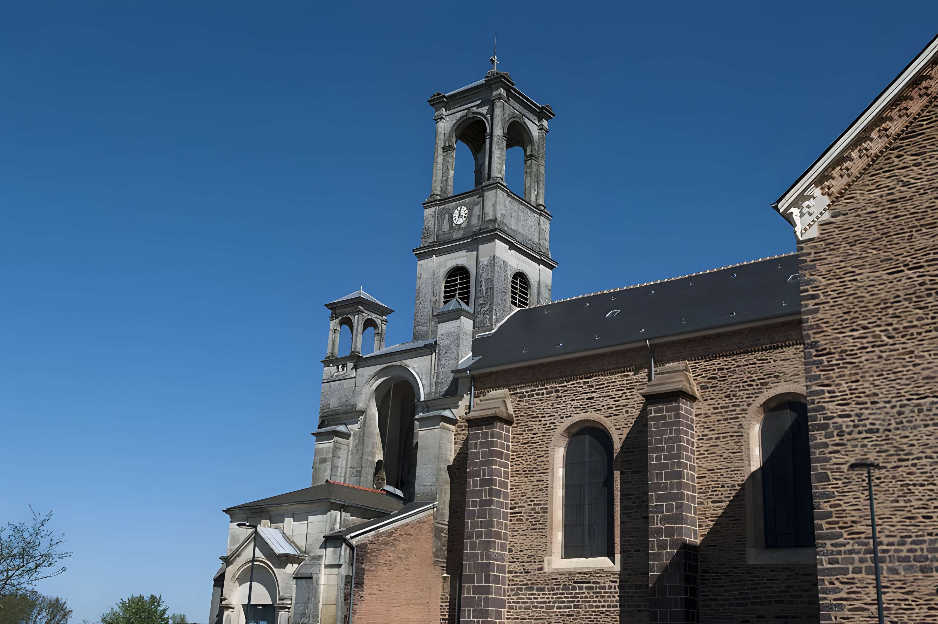 Église Saint-Louis-Marie-Grignion-de-Montfort
