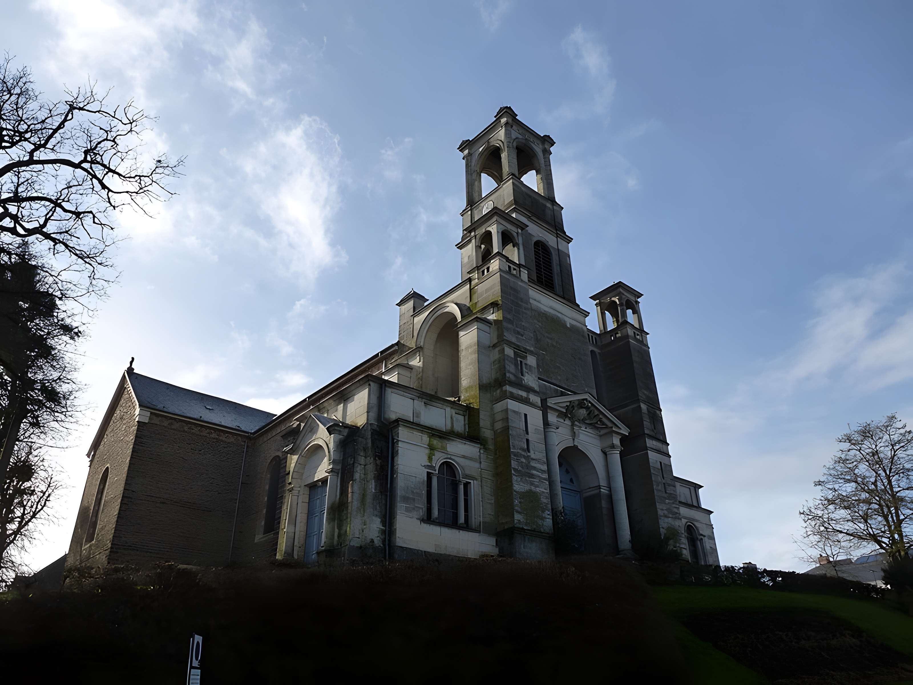 Église Saint-Louis-Marie-Grignion-de-Montfort