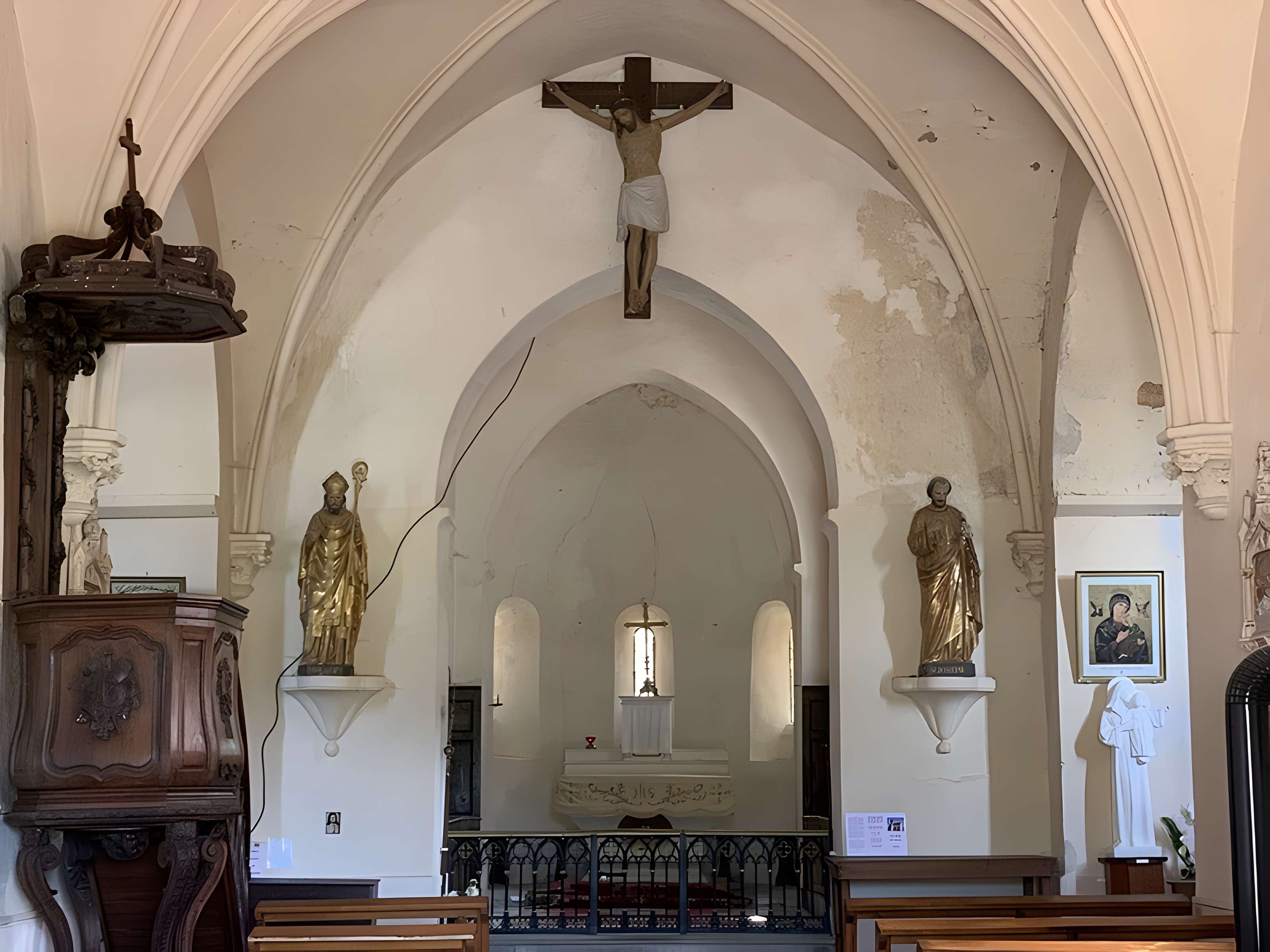 Église Saint-Loup de Bergesserin