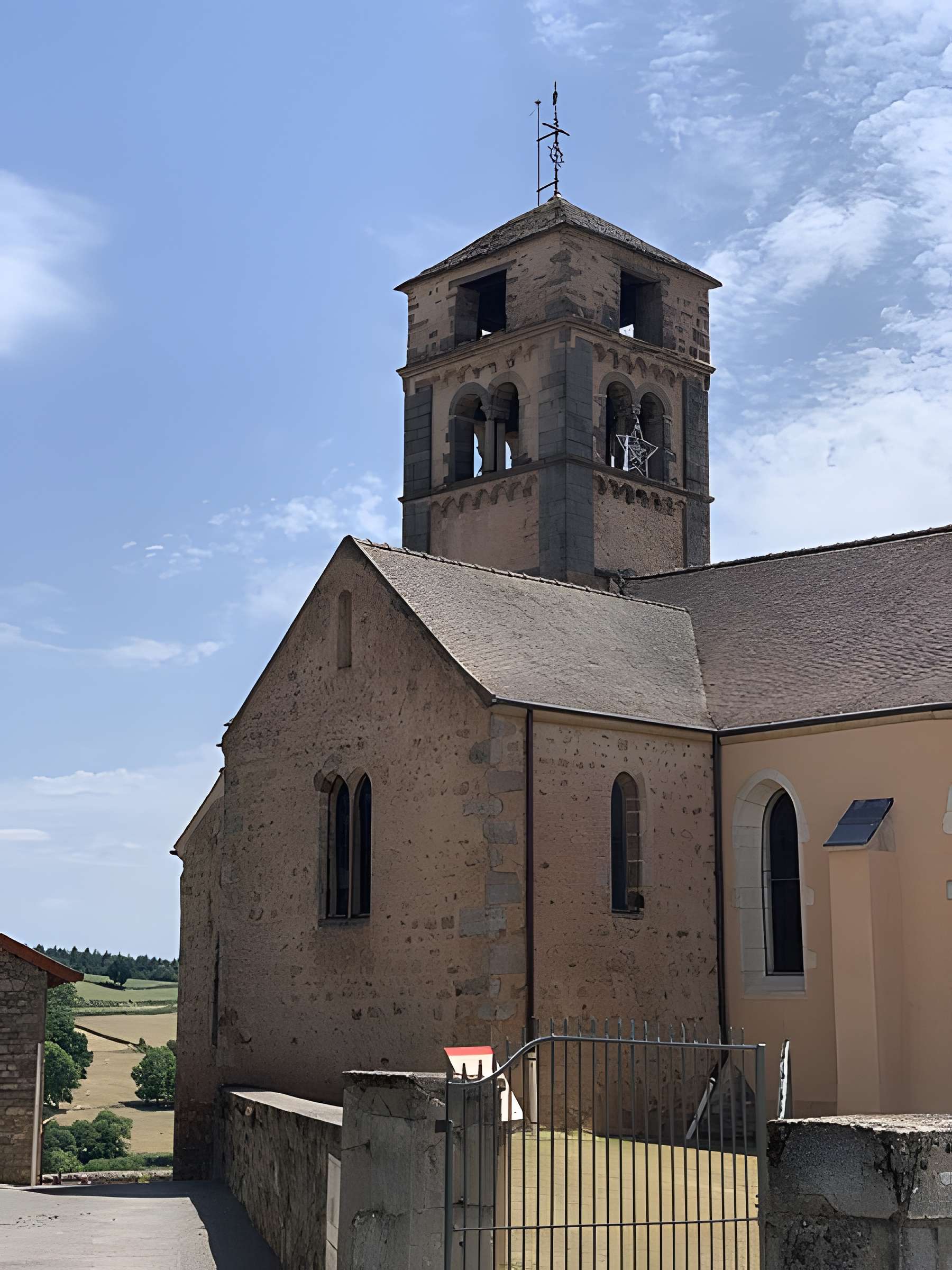 Église Saint-Loup de Bergesserin