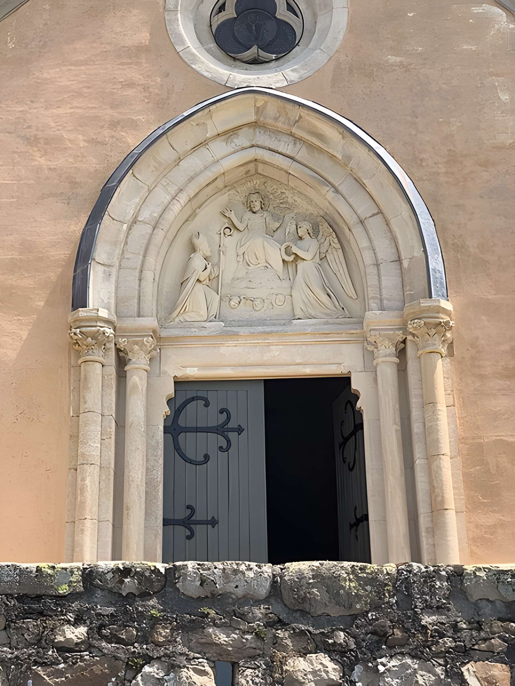 Église Saint-Loup de Bergesserin