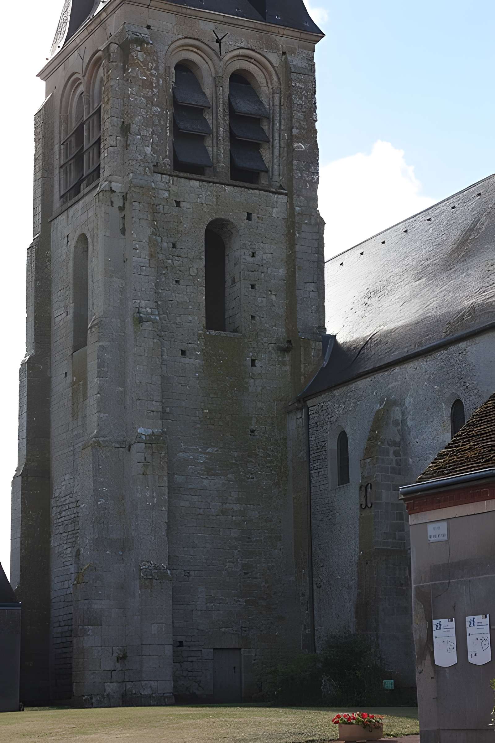 Église Saint-Loup de Bromeilles