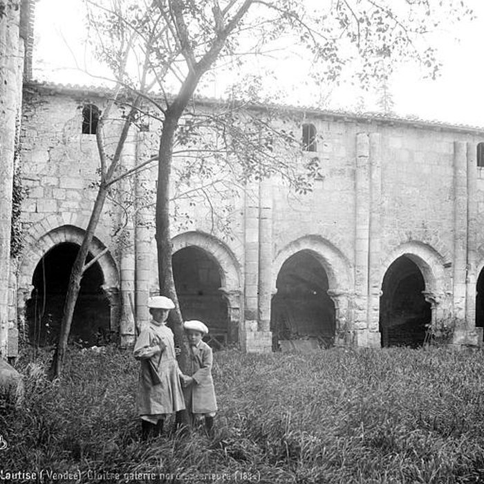 Photo de Abbaye Saint-Vincent de Nieul-sur-lAutise