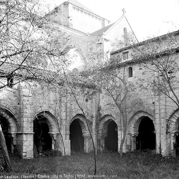 Abbaye Saint-Vincent de Nieul-sur-lAutise