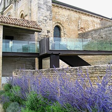 Abbaye Saint-Vincent de Nieul-sur-lAutise
