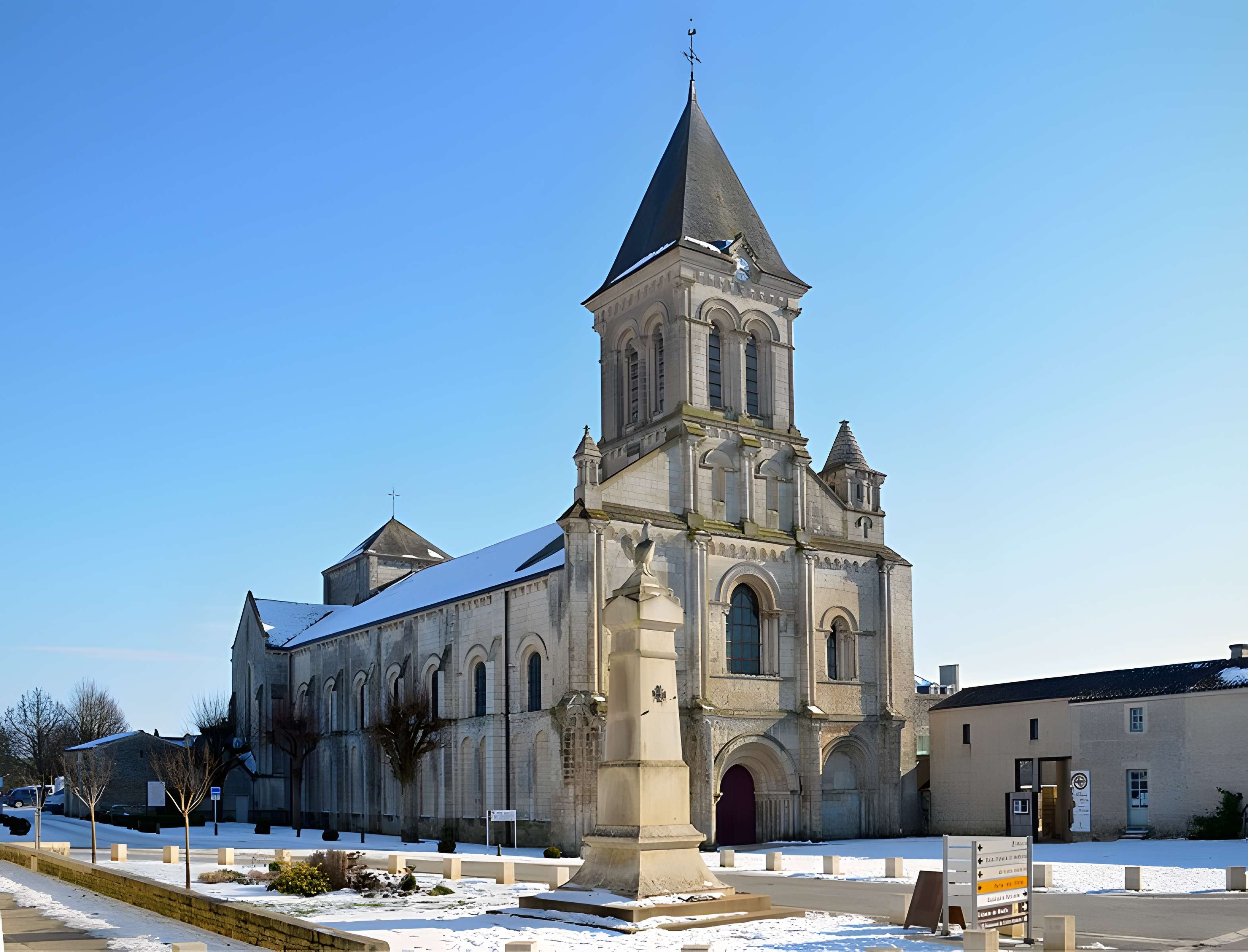 Abbaye Saint-Vincent de Nieul-sur-l'Autise