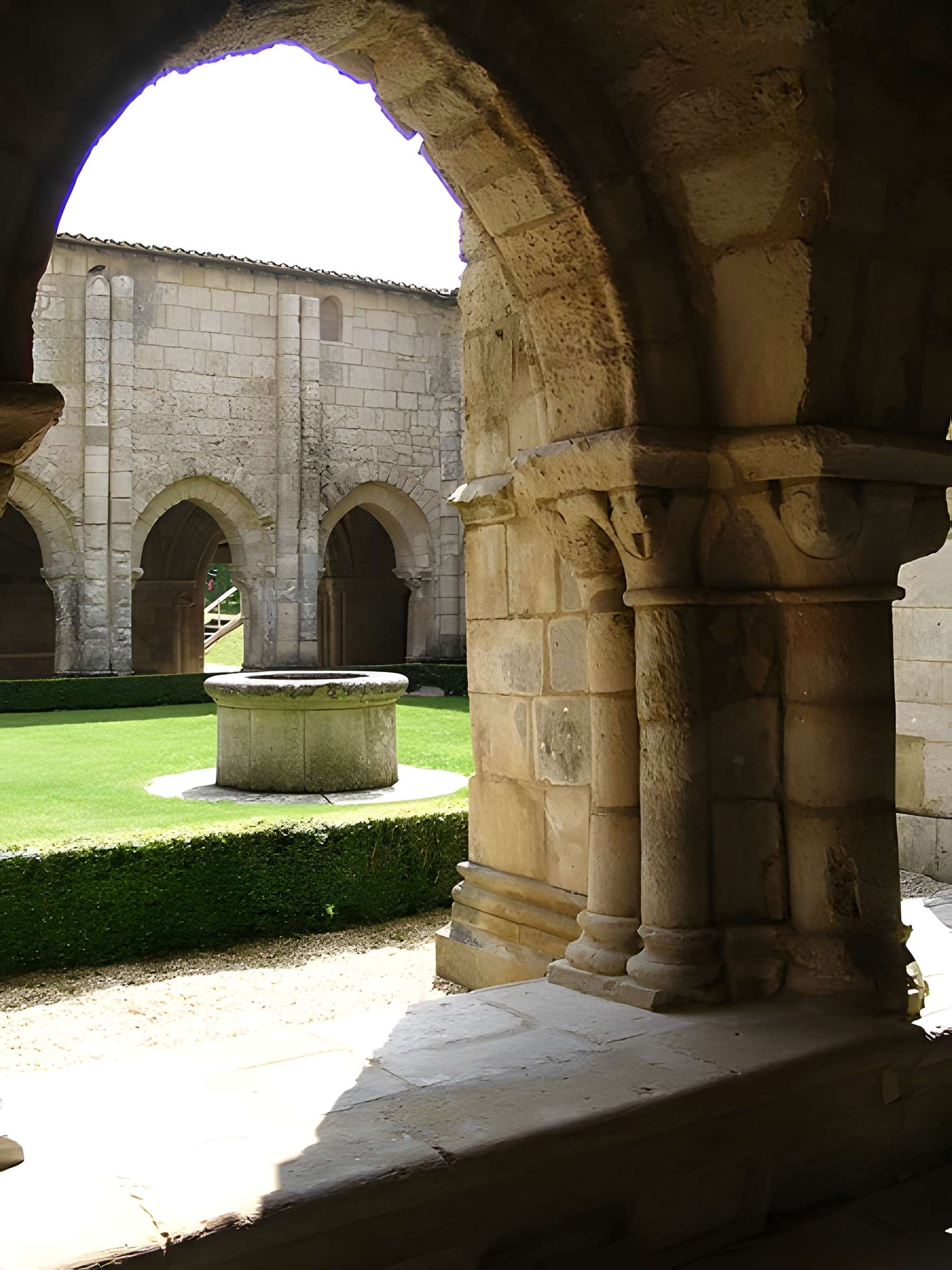 Abbaye Saint-Vincent de Nieul-sur-l'Autise