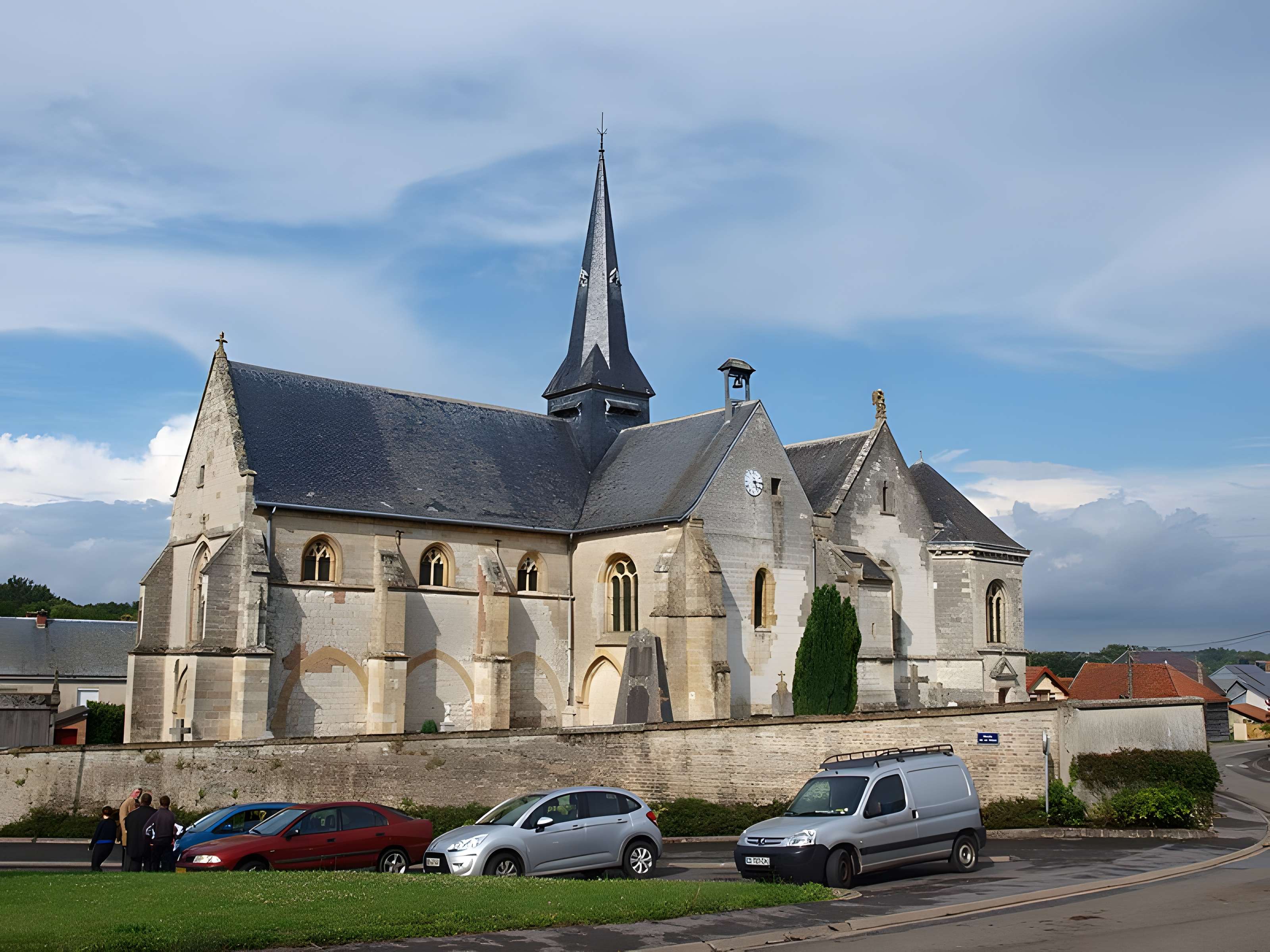 Église Saint-Loup de Thugny-Trugny