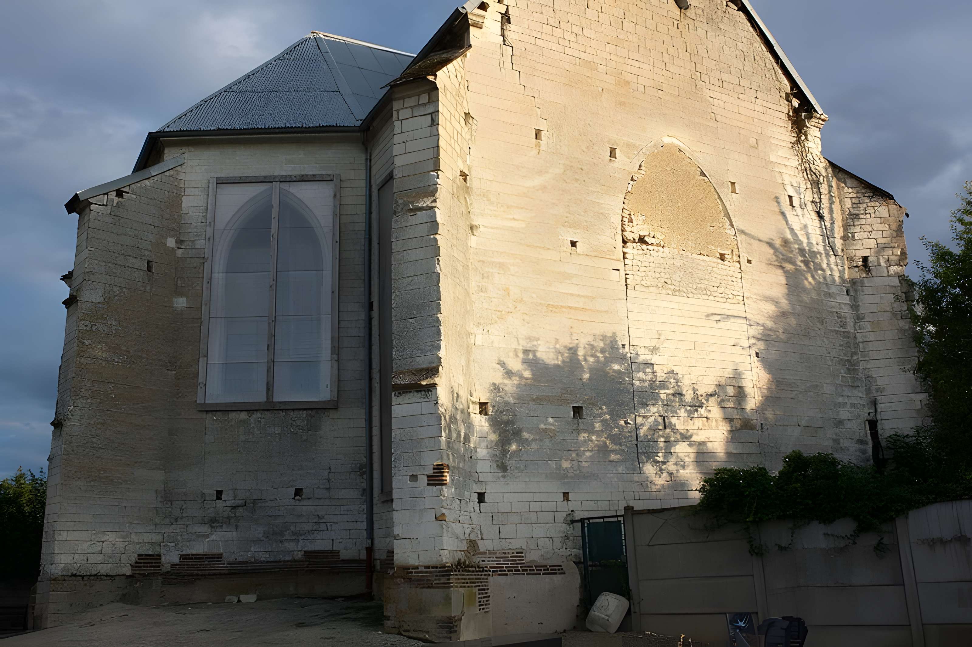 Église Saint-Loup d'Estissac