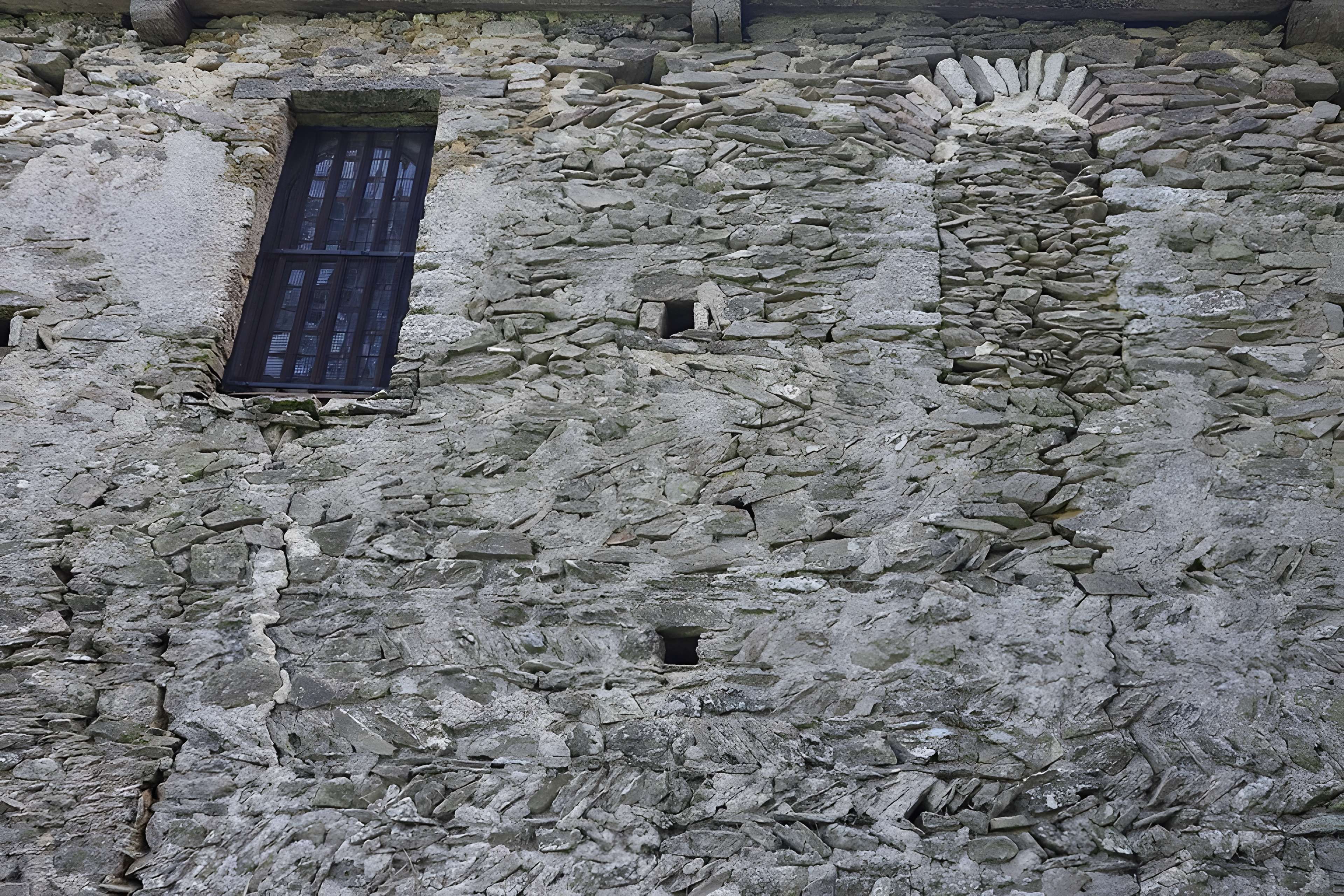 Église Saint-Loup du Lou-du-Lac