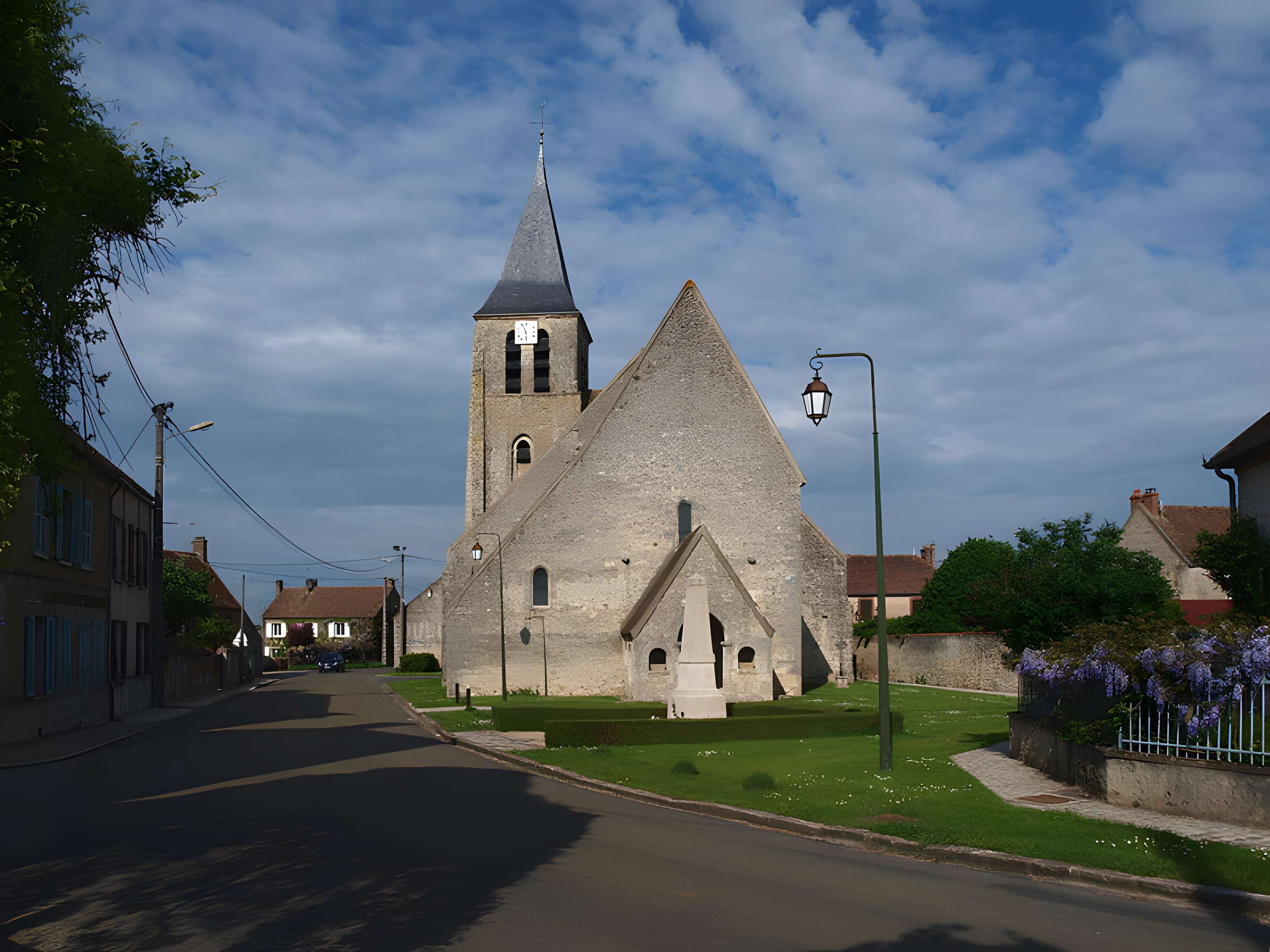Église Saint-Loup-de-Sens de Bransles