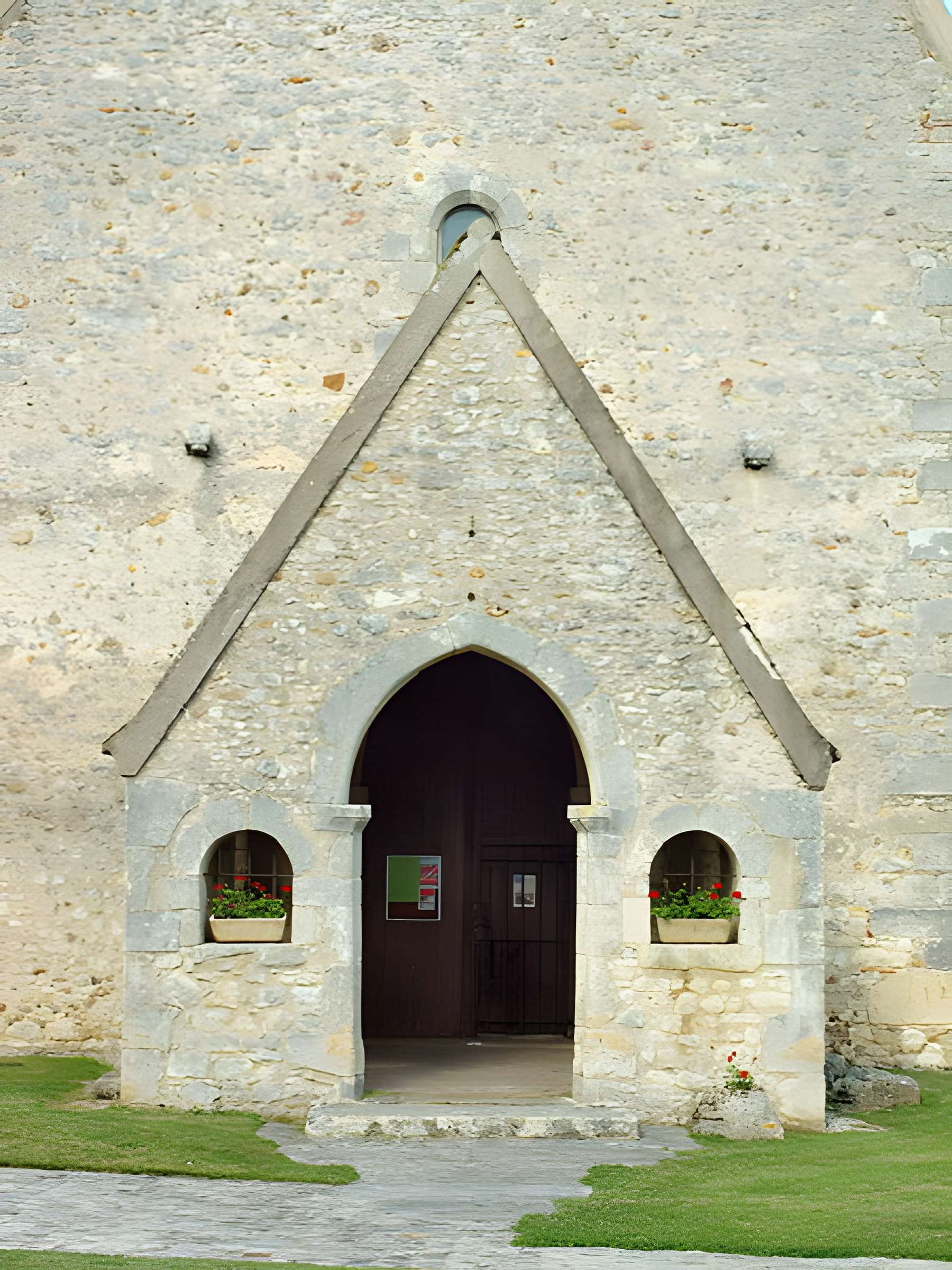 Église Saint-Loup-de-Sens de Bransles