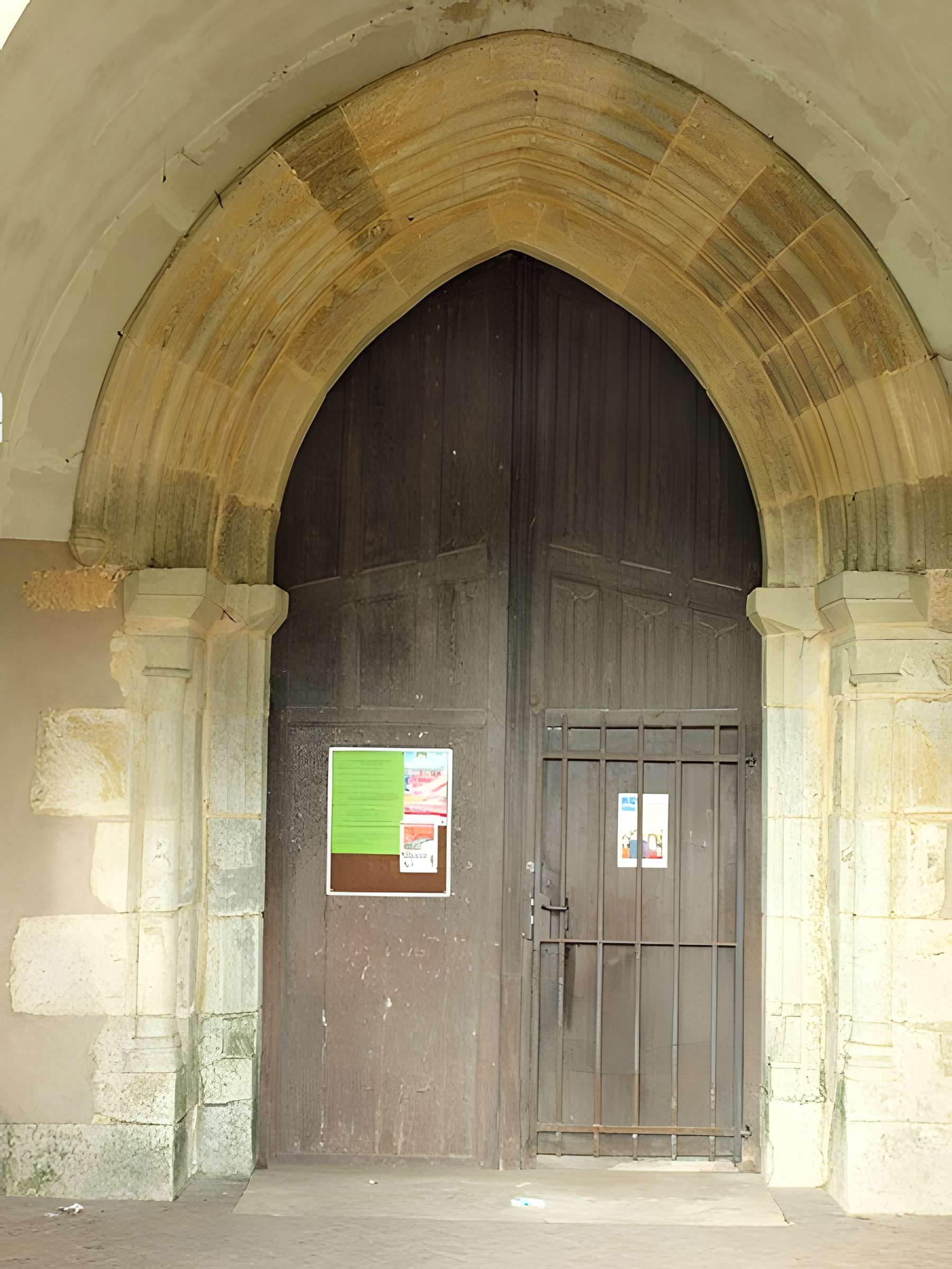 Église Saint-Loup-de-Sens de Bransles