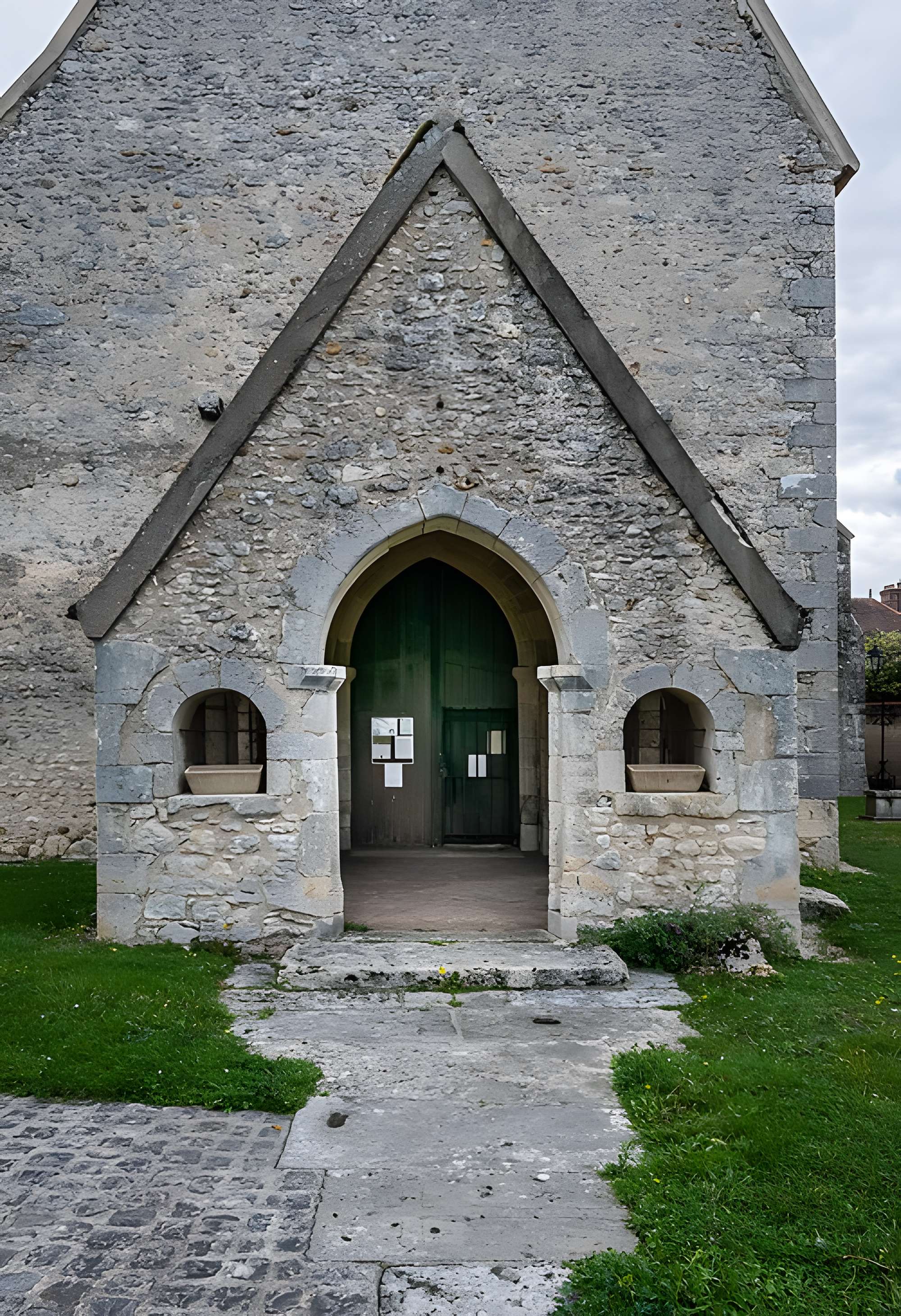 Église Saint-Loup-de-Sens de Bransles