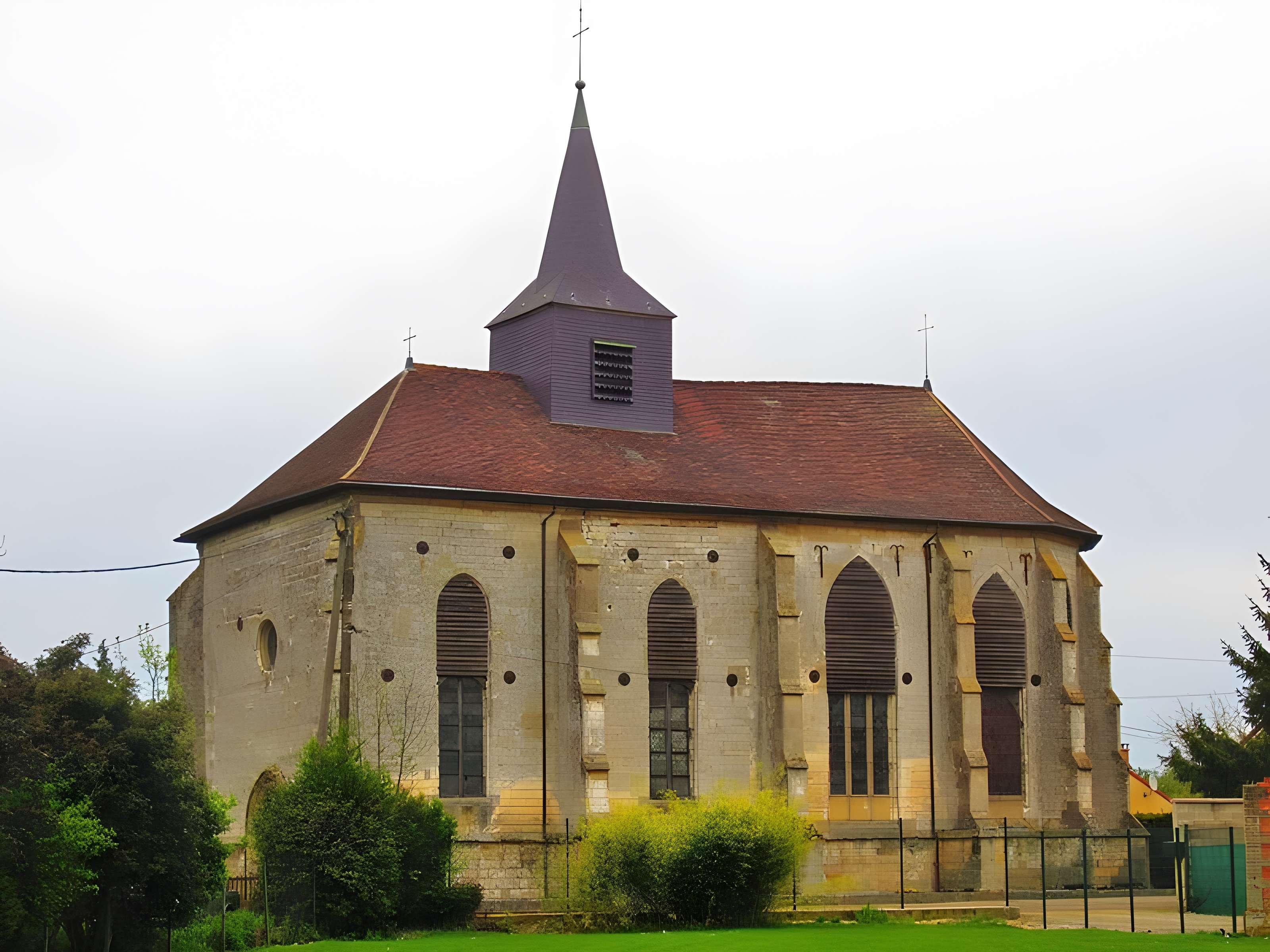 Église Saint-Louvent de Vauclerc et croix 