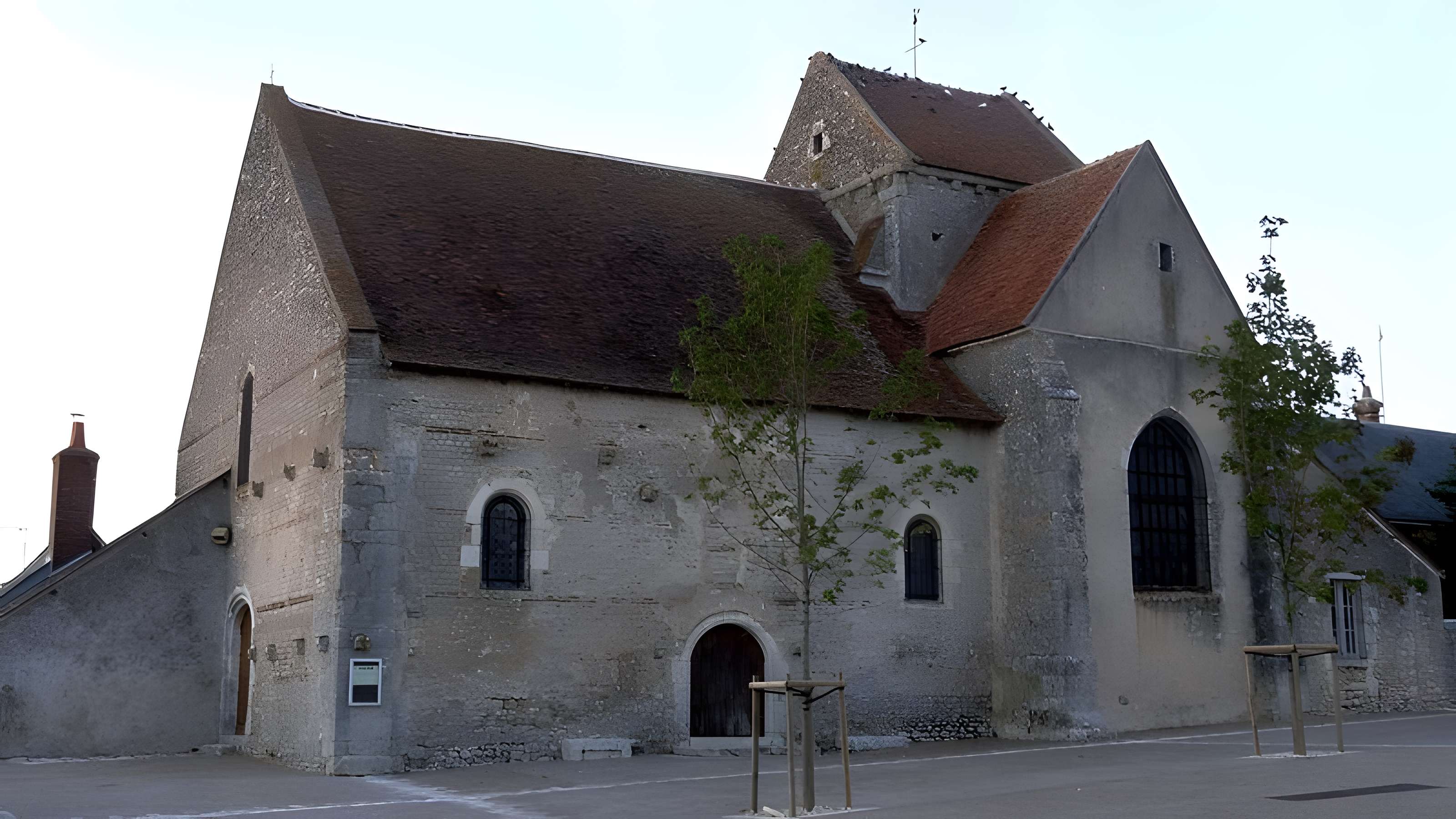 Église Saint-Lubin d'Averdon 