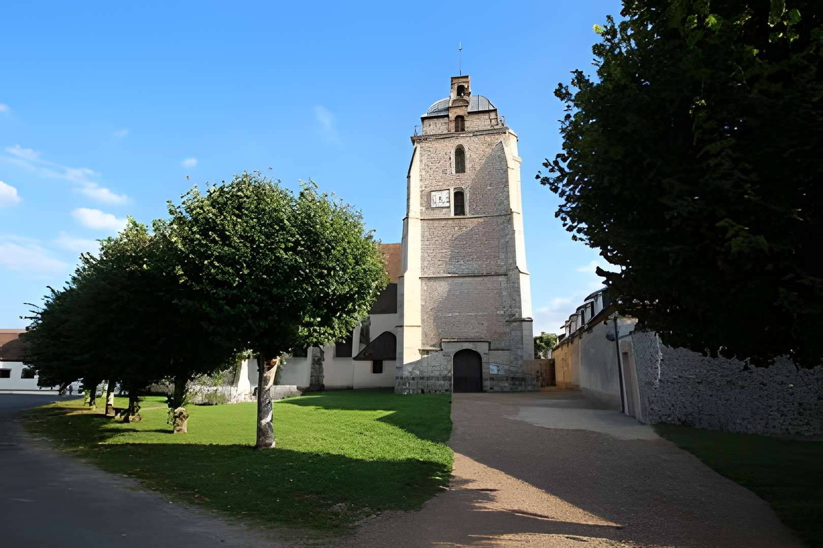 Église Saint-Lubin du Boullay-Thierry 