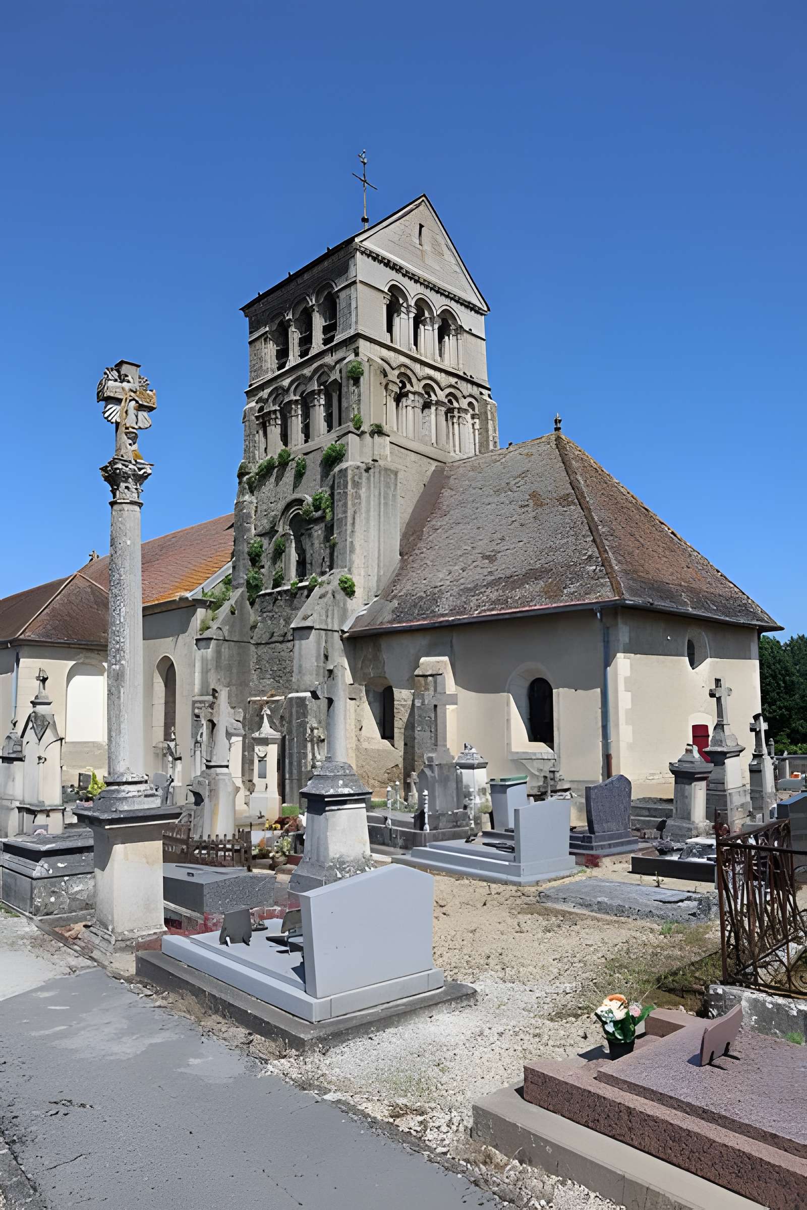 Église Saint-Luc de Voillecomte