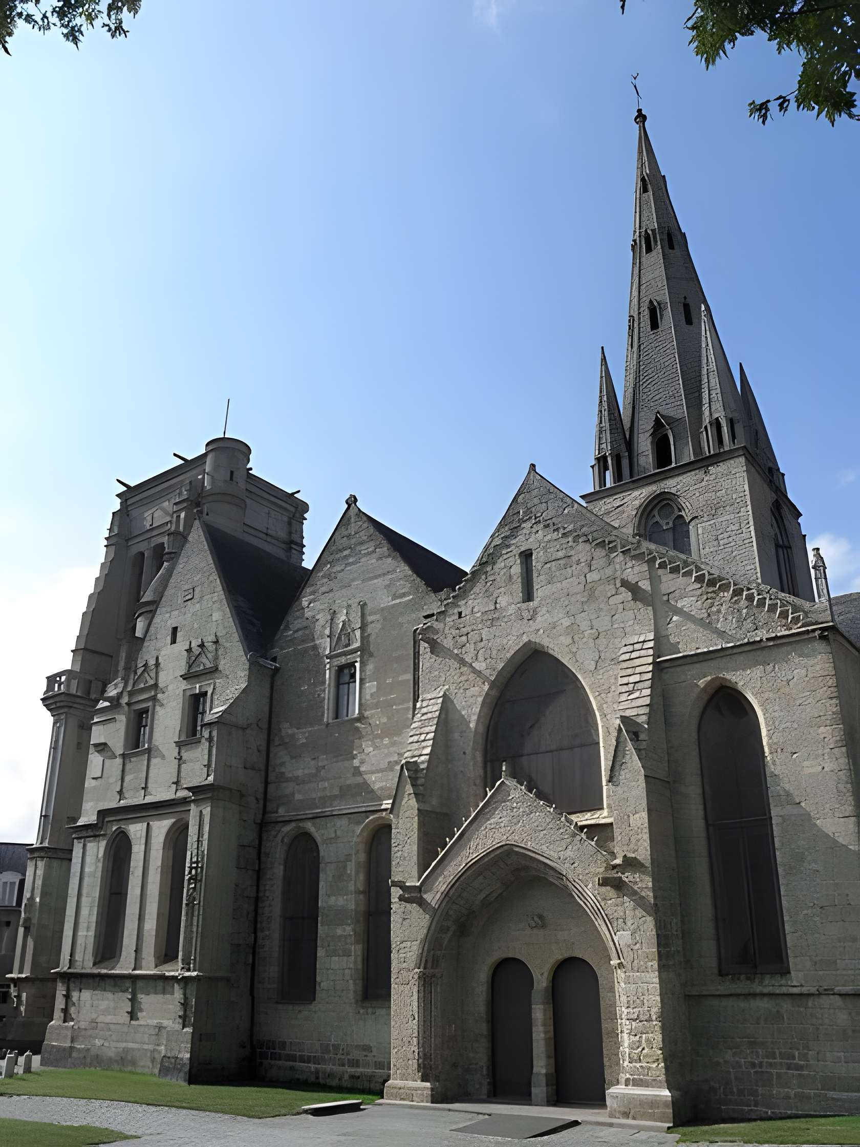 Basilique Notre-Dame-de-Bon-Secours de Guingamp 