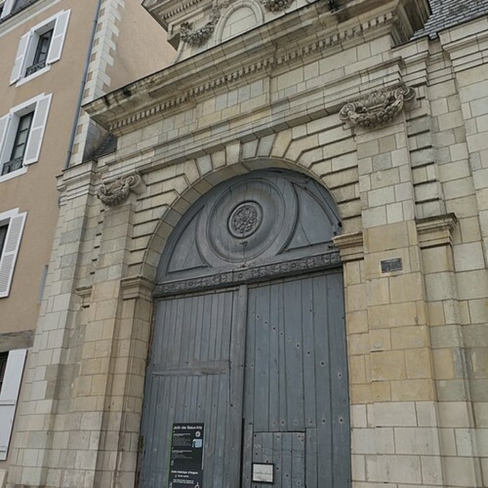 Photo de Abbaye Toussaint dAngers