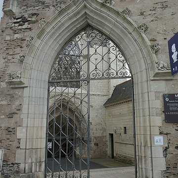 Abbaye Toussaint dAngers